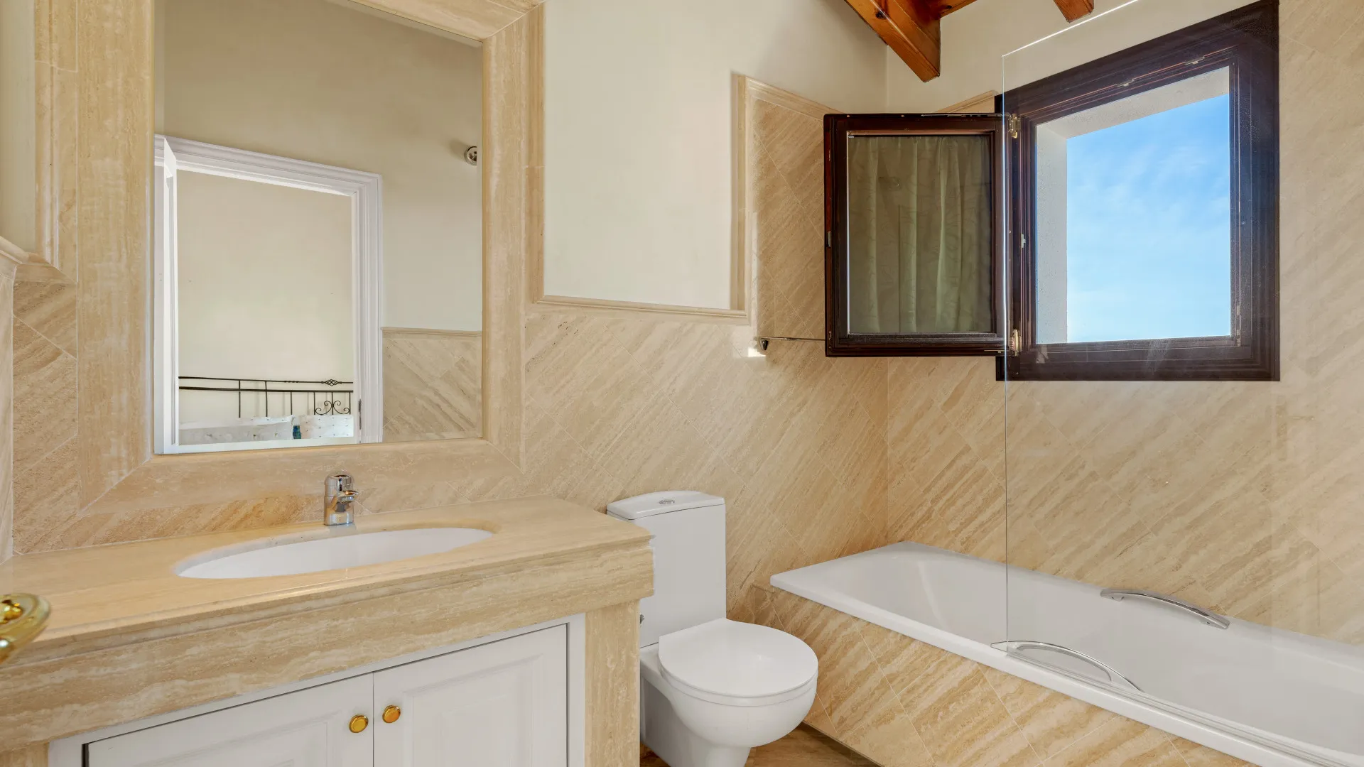 4 bedrooms duplex penthouse in Monte Paraiso Country Club for sale