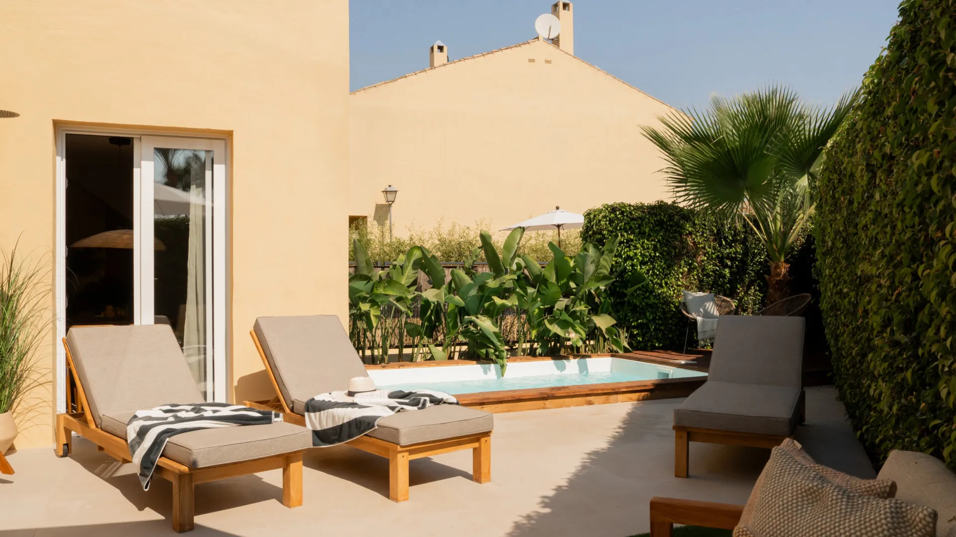 4 bedrooms town house in Azalea Beach for sale