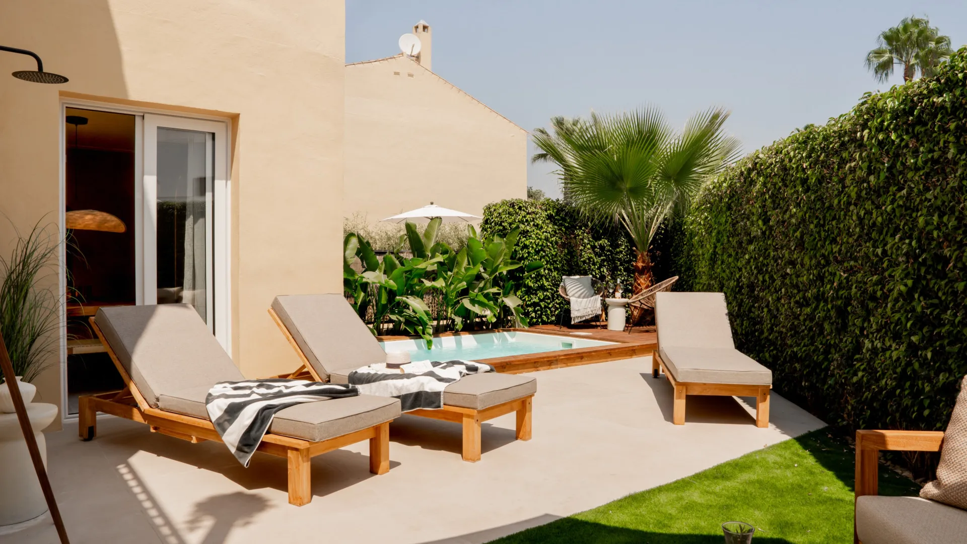 4 bedrooms town house in Azalea Beach for sale