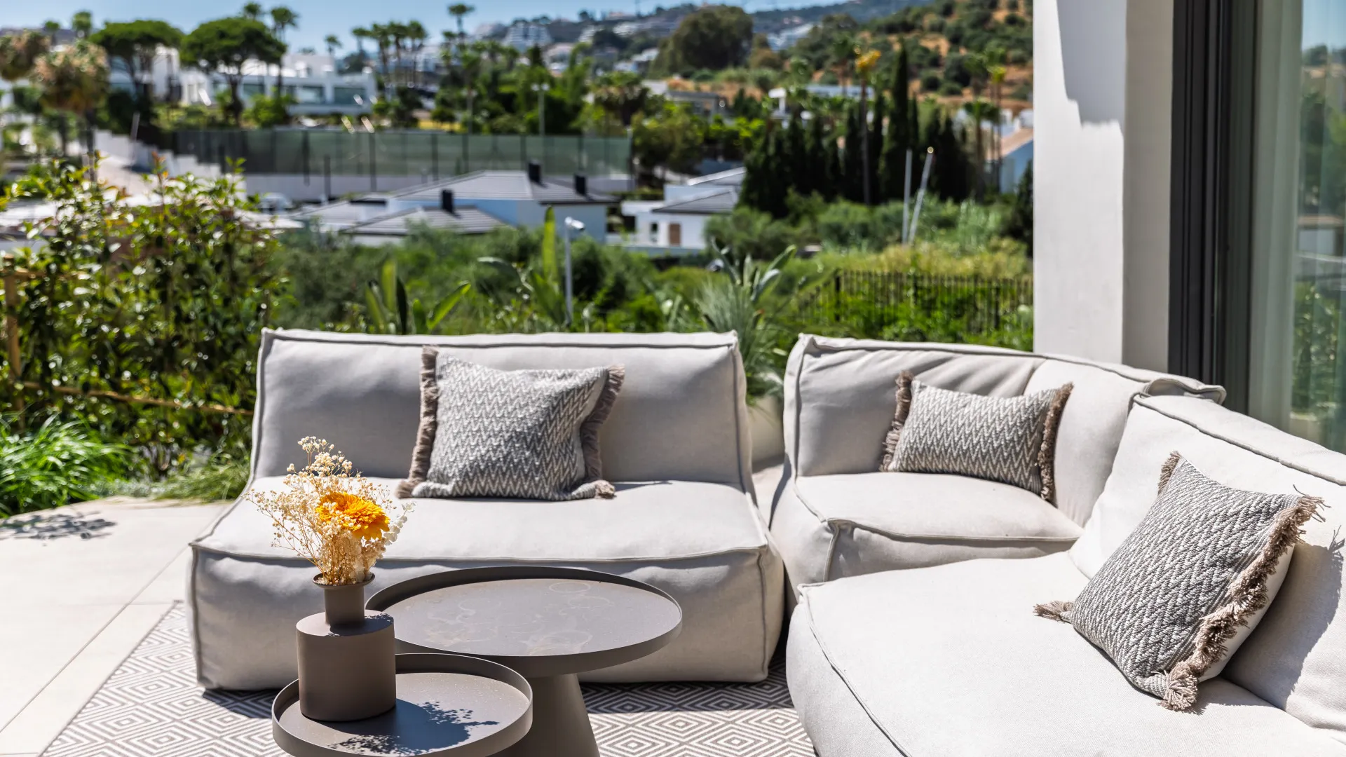 For sale 5 bedrooms villa in Haza del Conde