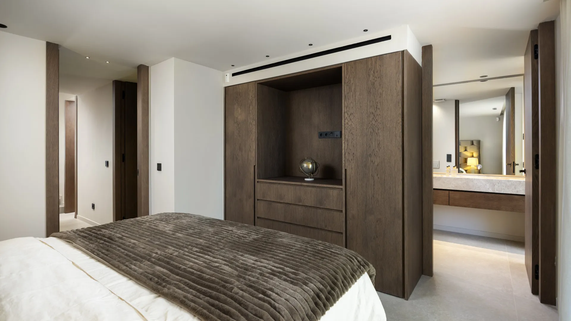 For sale 5 bedrooms villa in Haza del Conde