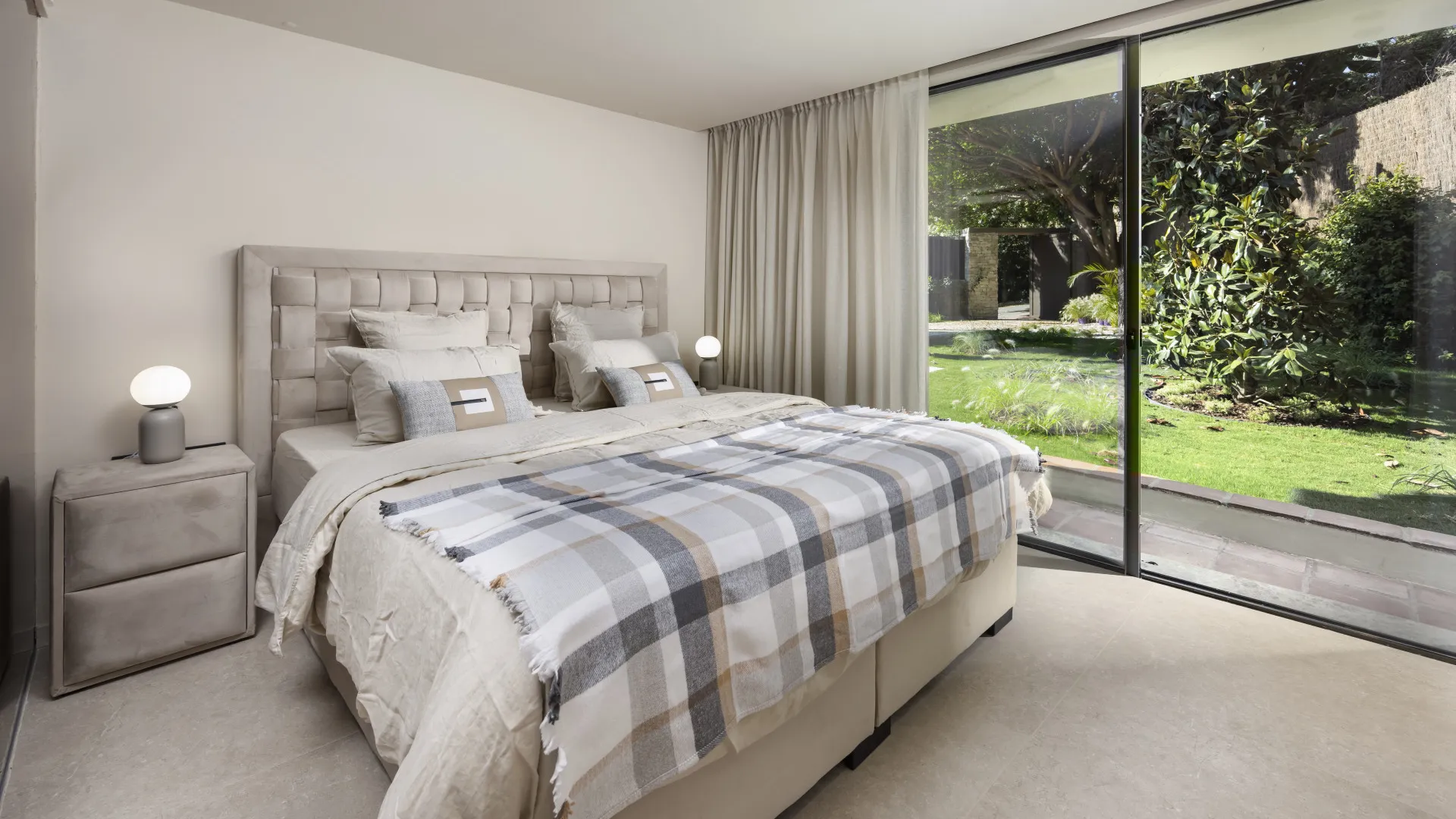 For sale 5 bedrooms villa in Haza del Conde