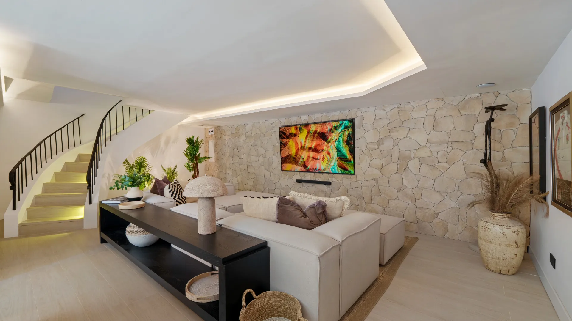 Las Brisas villa for sale