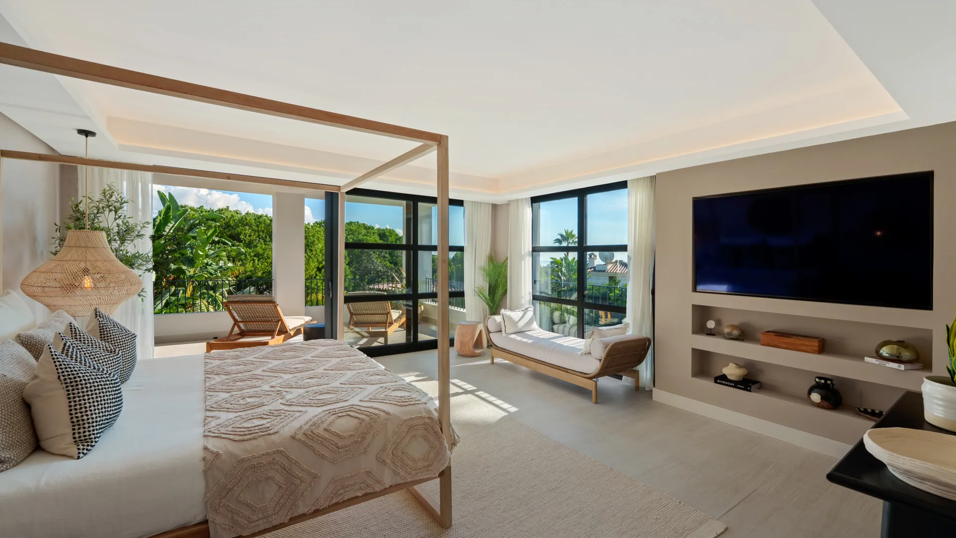 Las Brisas villa for sale