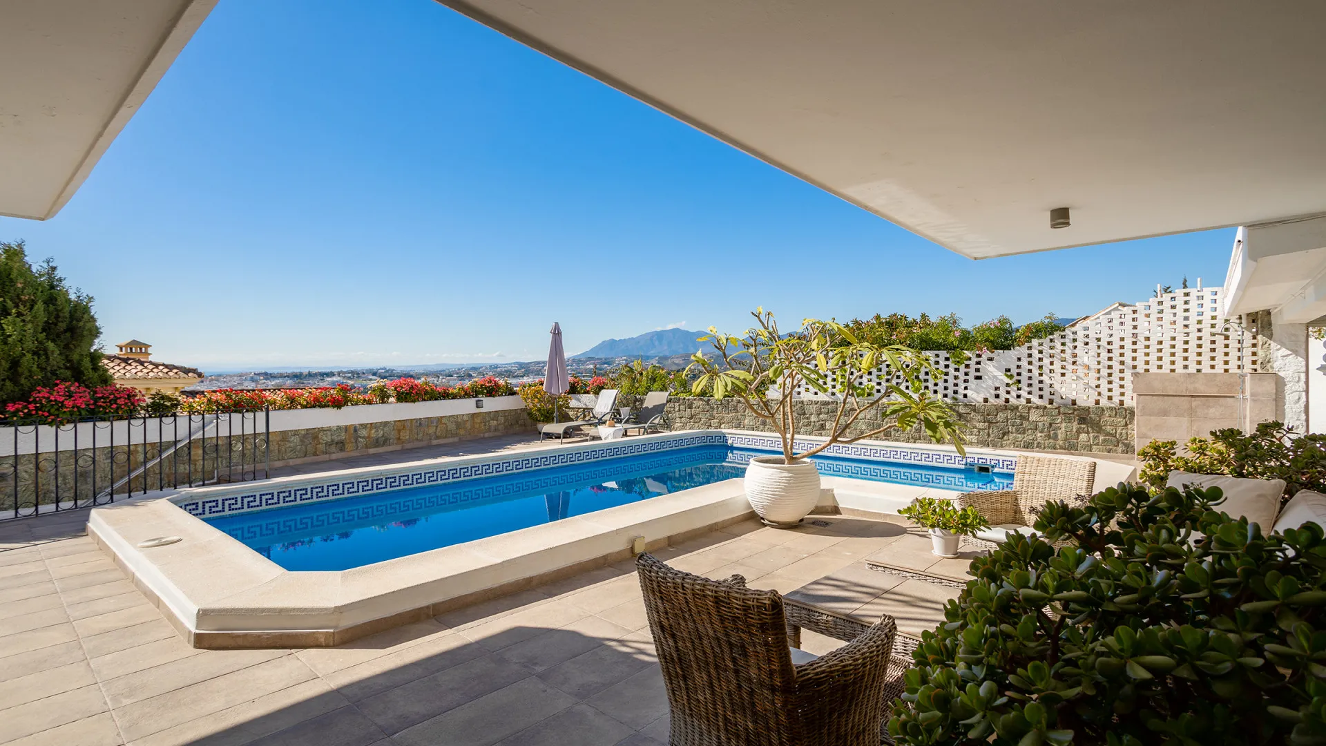 For sale Nueva Andalucia villa
