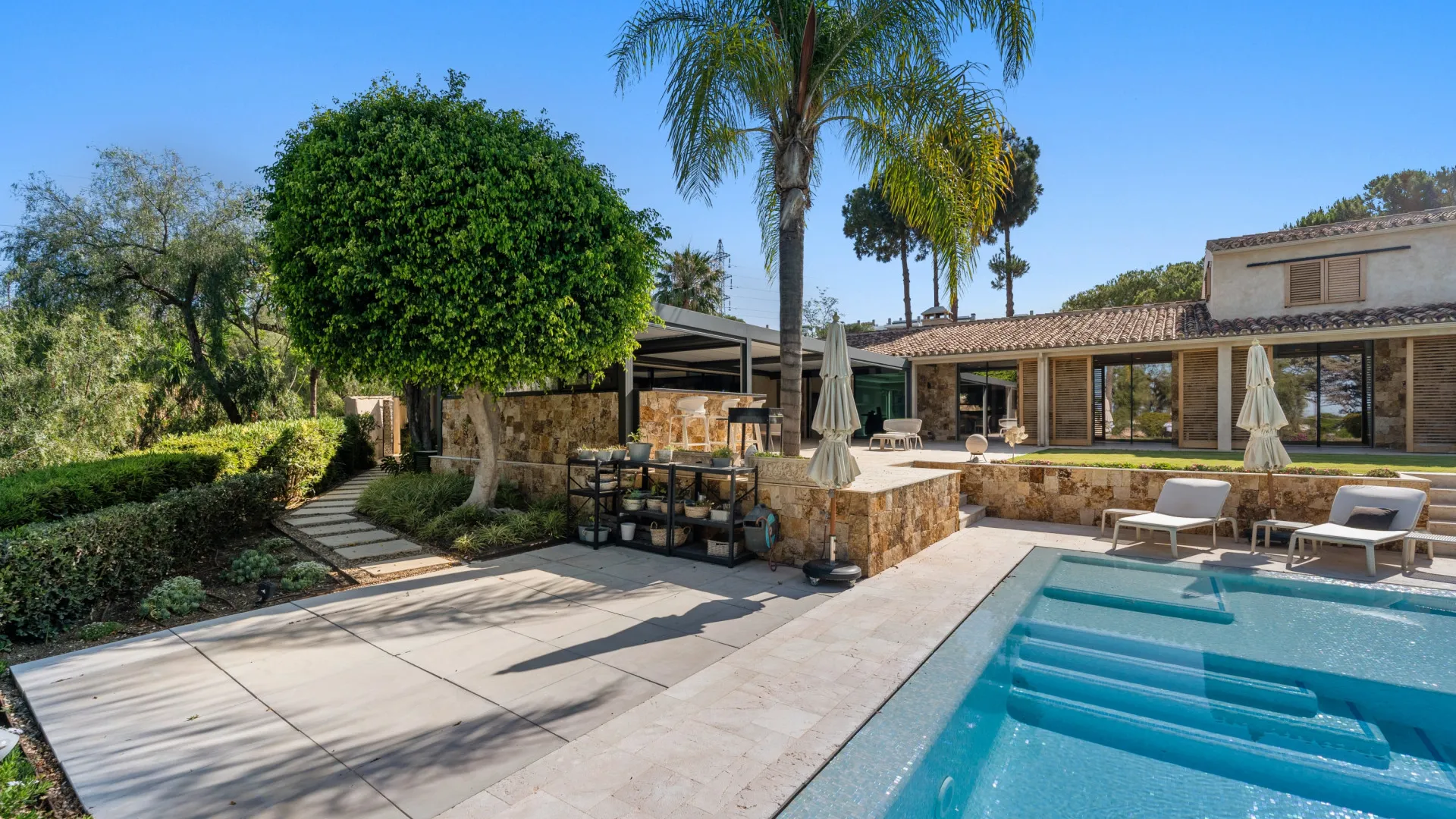 For sale villa with 8 bedrooms in Rio Real