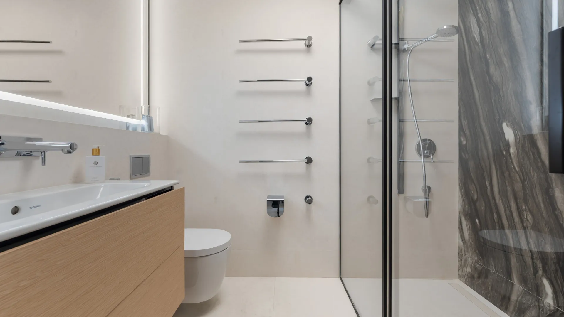 For sale villa with 8 bedrooms in Rio Real