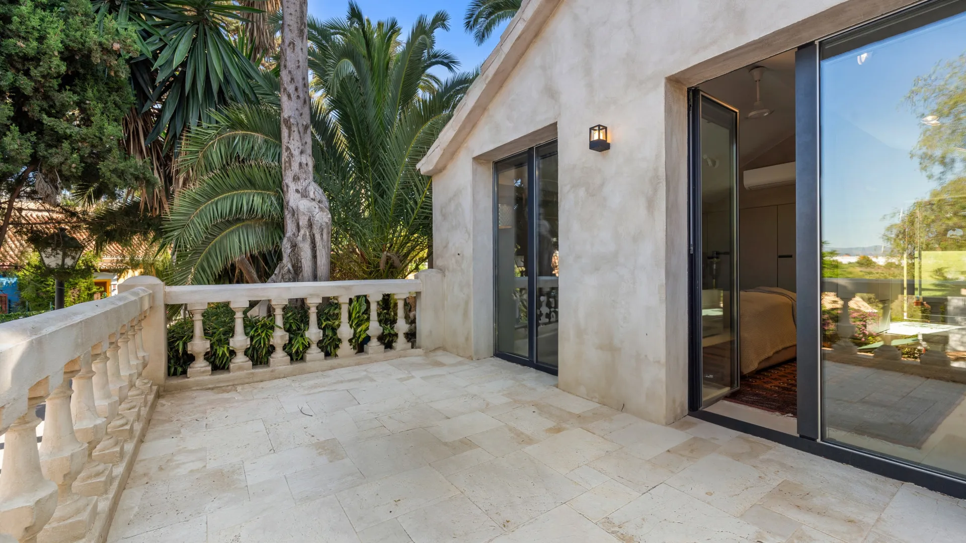 For sale villa with 8 bedrooms in Rio Real