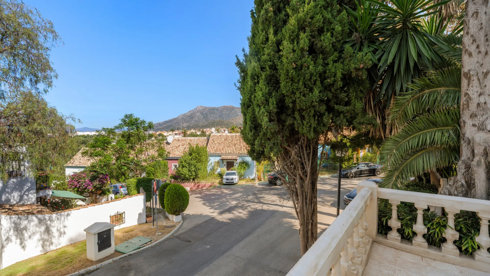 For sale villa with 8 bedrooms in Rio Real