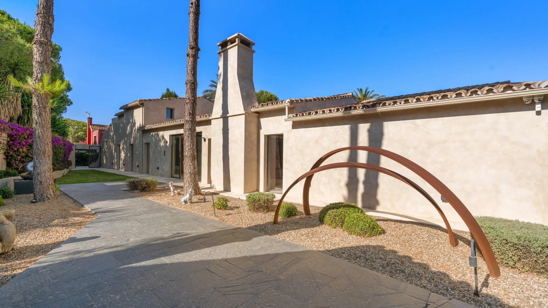 For sale villa with 8 bedrooms in Rio Real