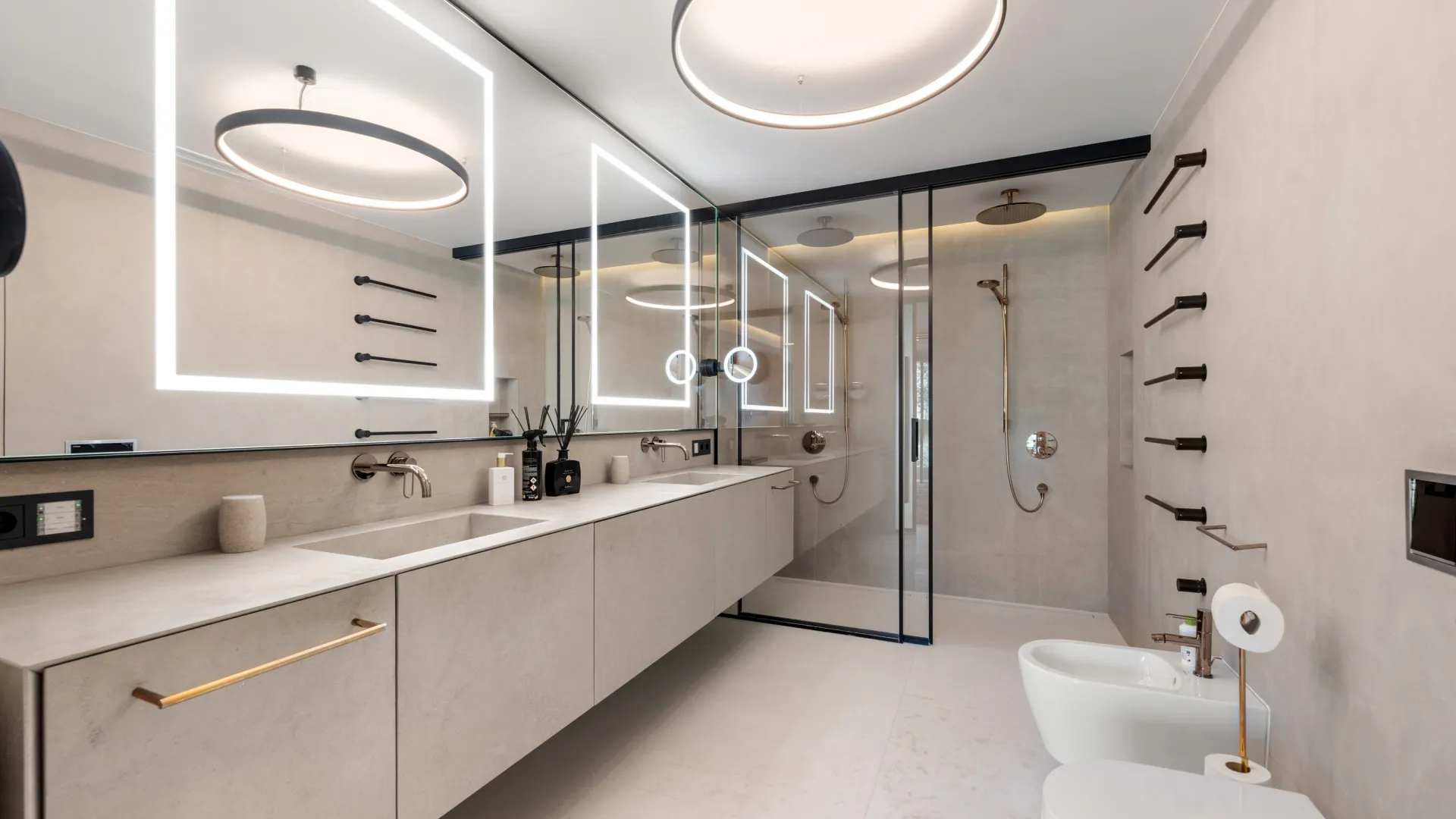 For sale villa with 8 bedrooms in Rio Real