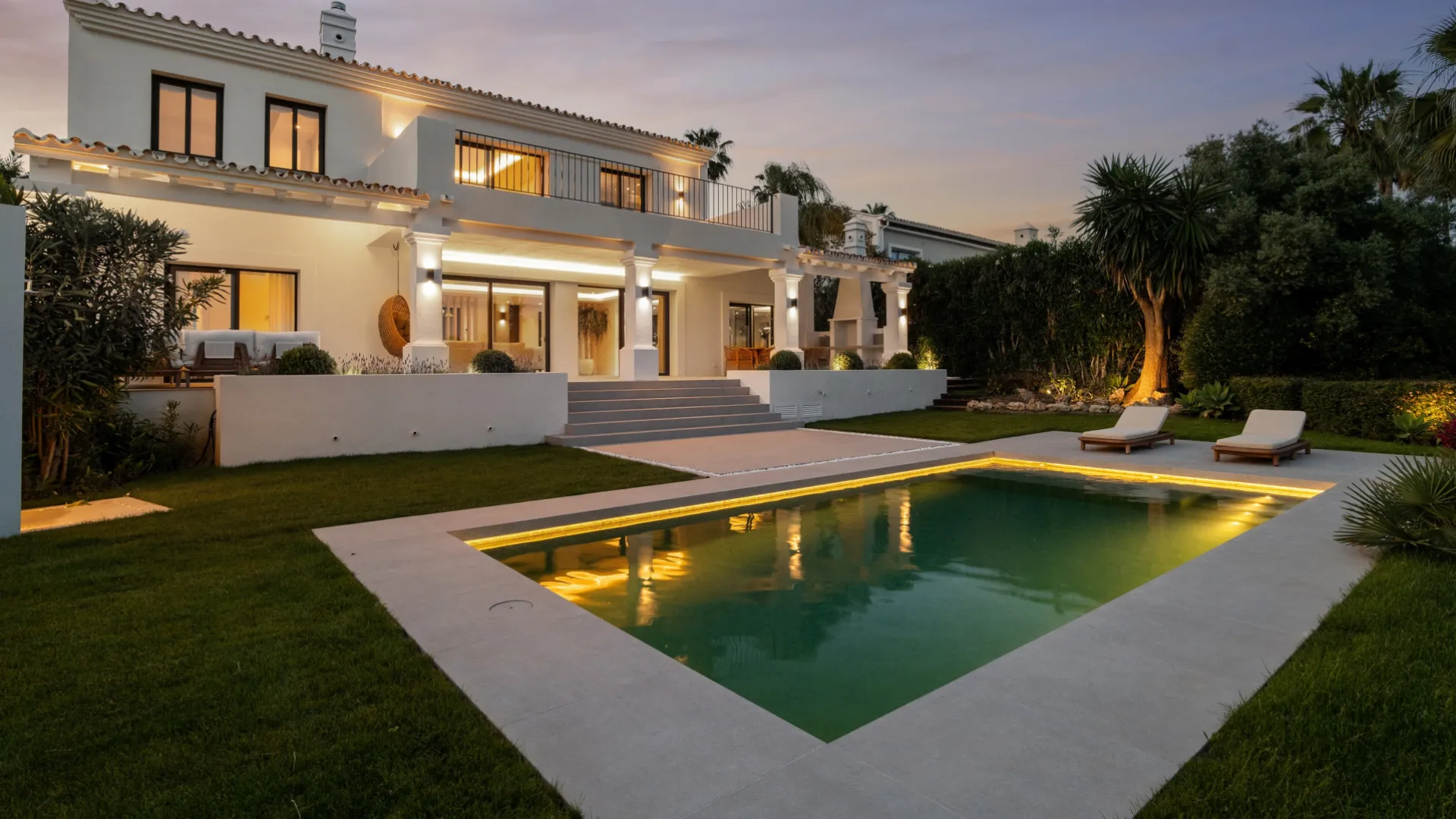 Se vende villa de 5 dormitorios en Los Naranjos