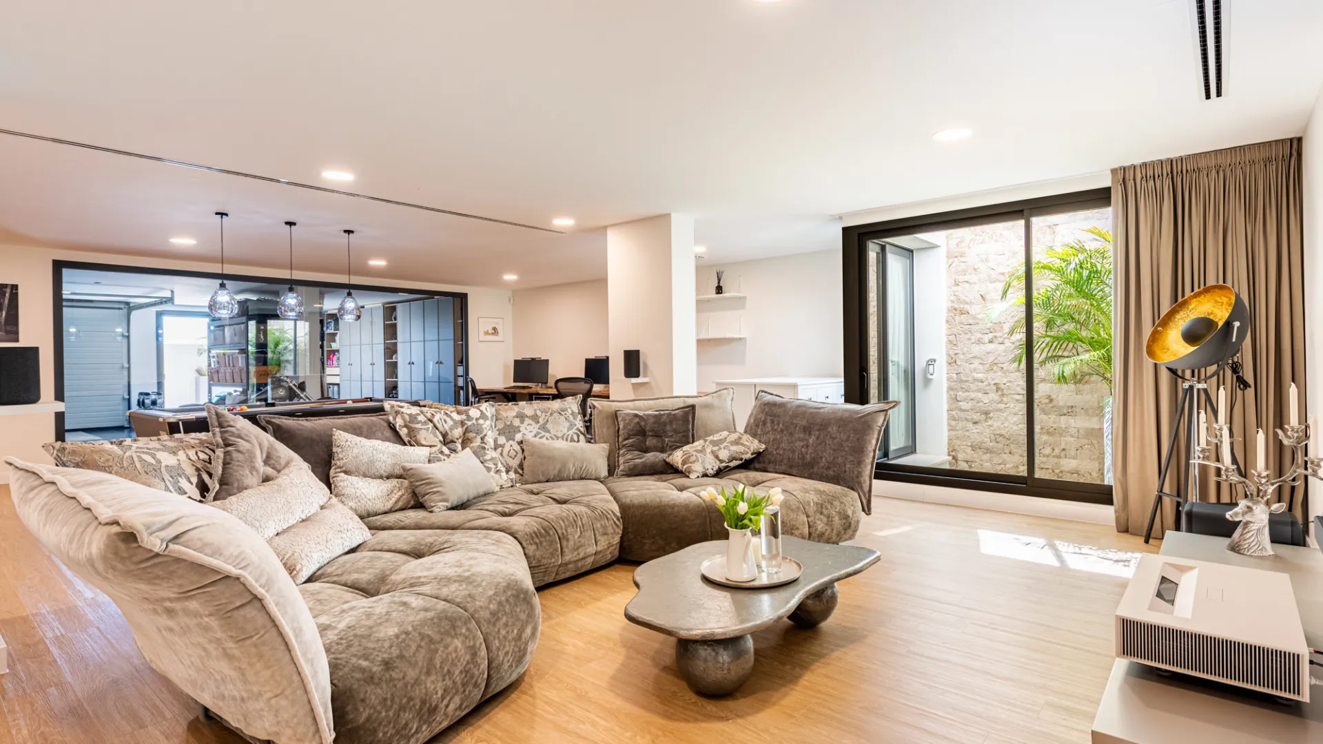 Majestic villa for sale