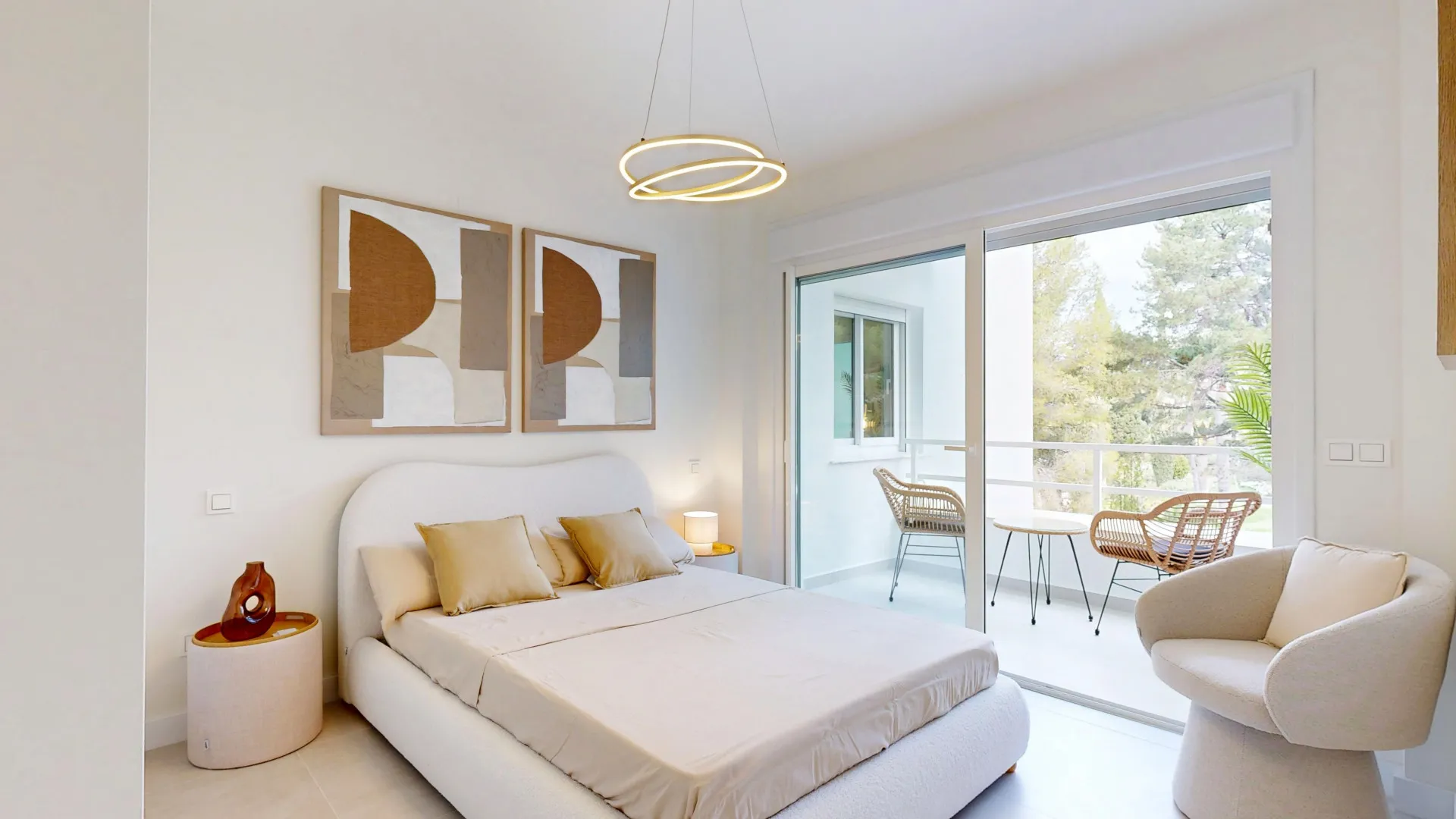 For sale Rio Real apartment with 4 bedrooms