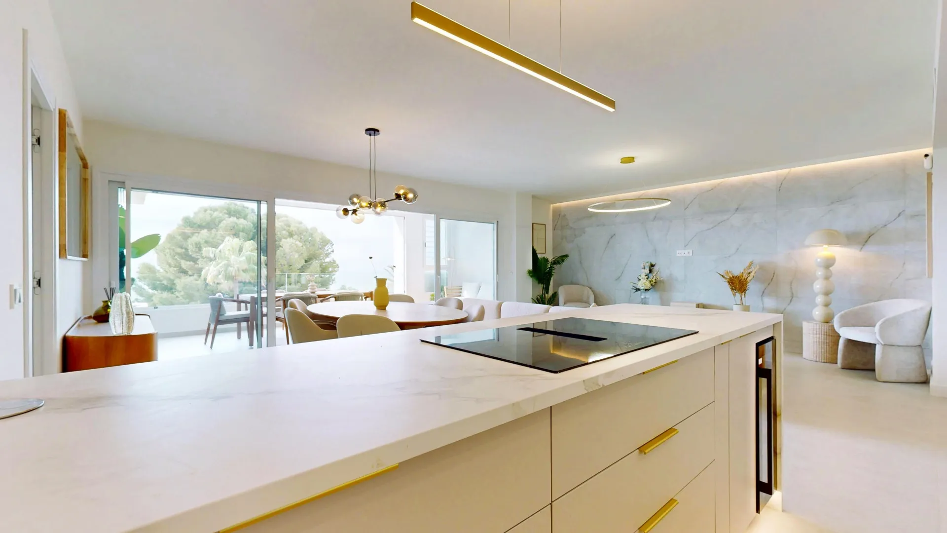 For sale Rio Real apartment with 4 bedrooms