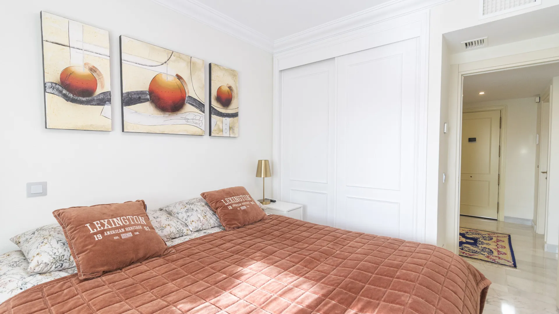 For sale Marina Banus apartment with 2 bedrooms