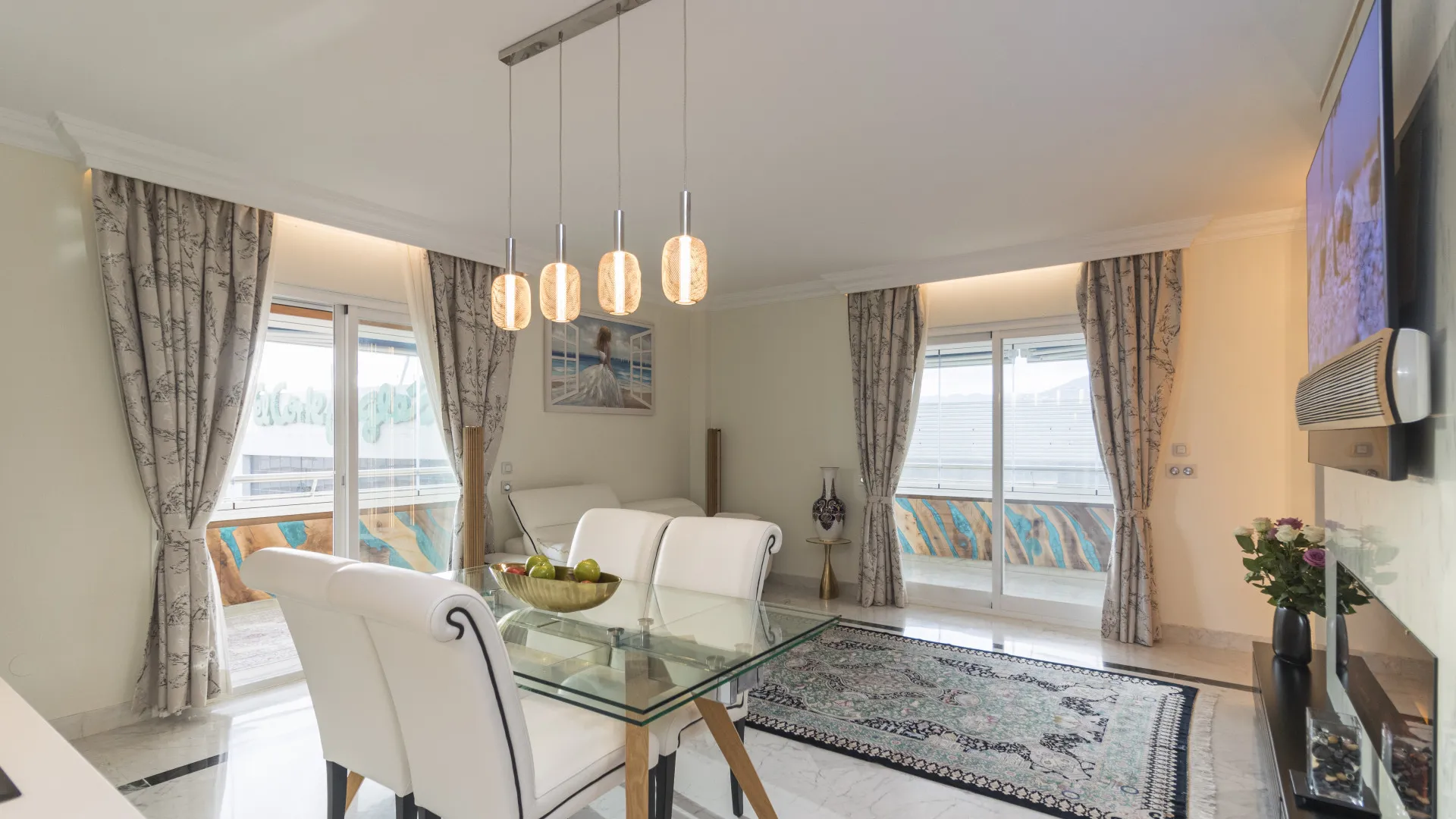 For sale Marina Banus apartment with 2 bedrooms