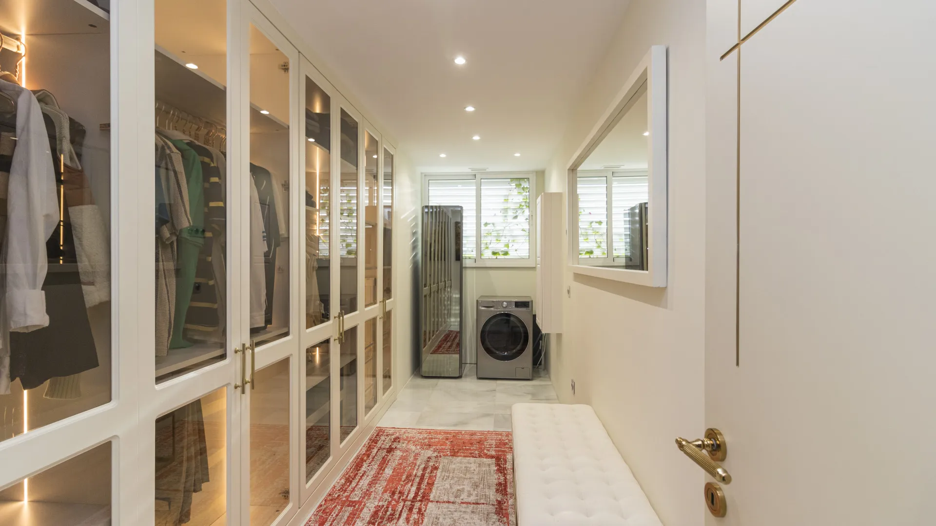 For sale Marina Banus apartment with 2 bedrooms