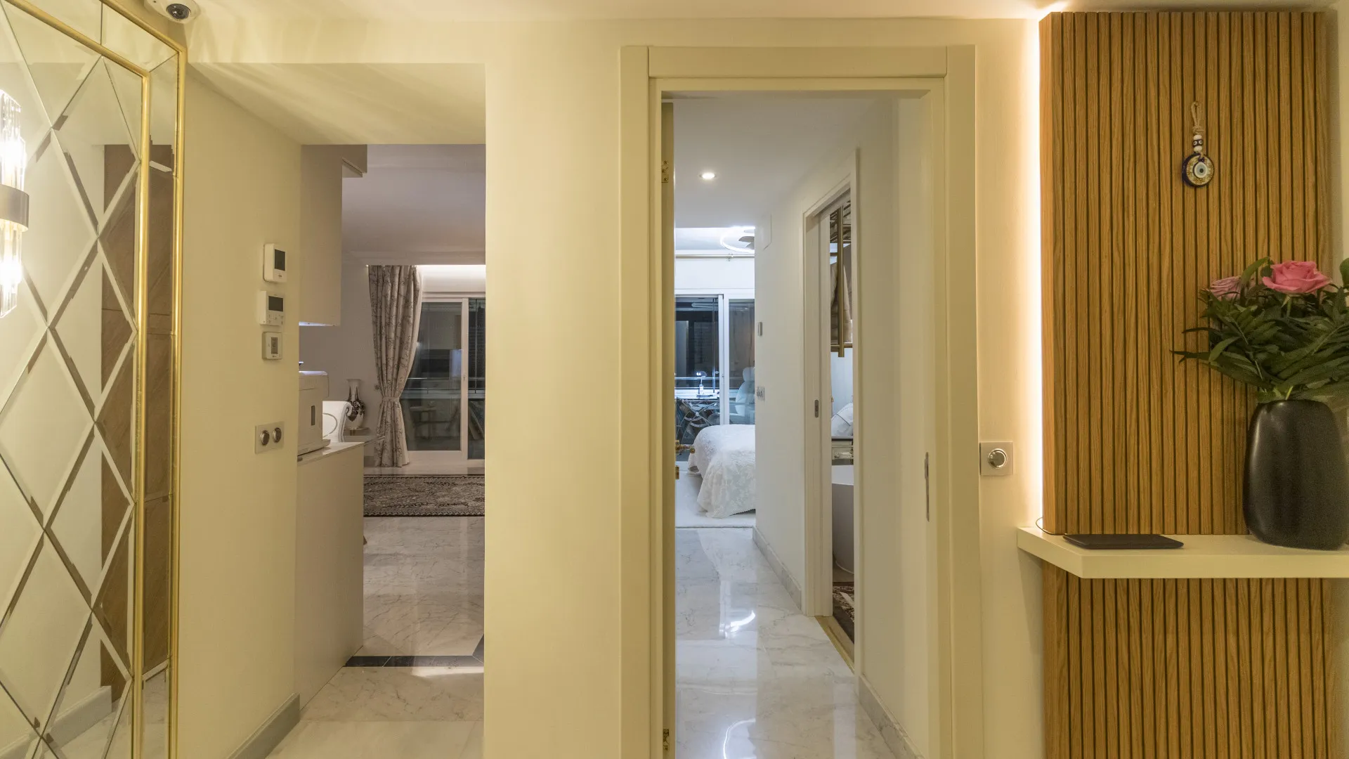 For sale Marina Banus apartment with 2 bedrooms