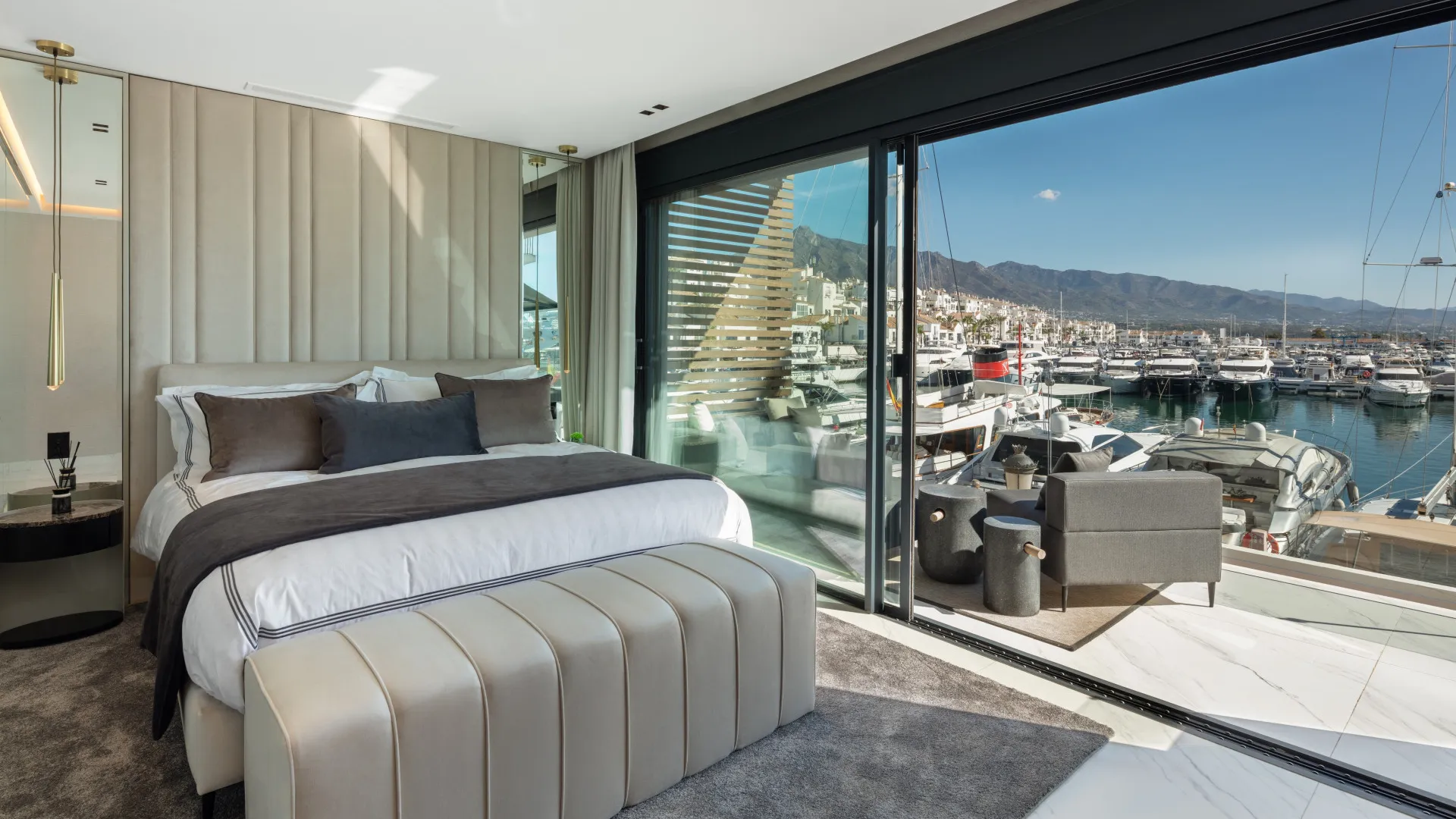 Apartamento en venta con 3 dormitorios en Marbella - Puerto Banus