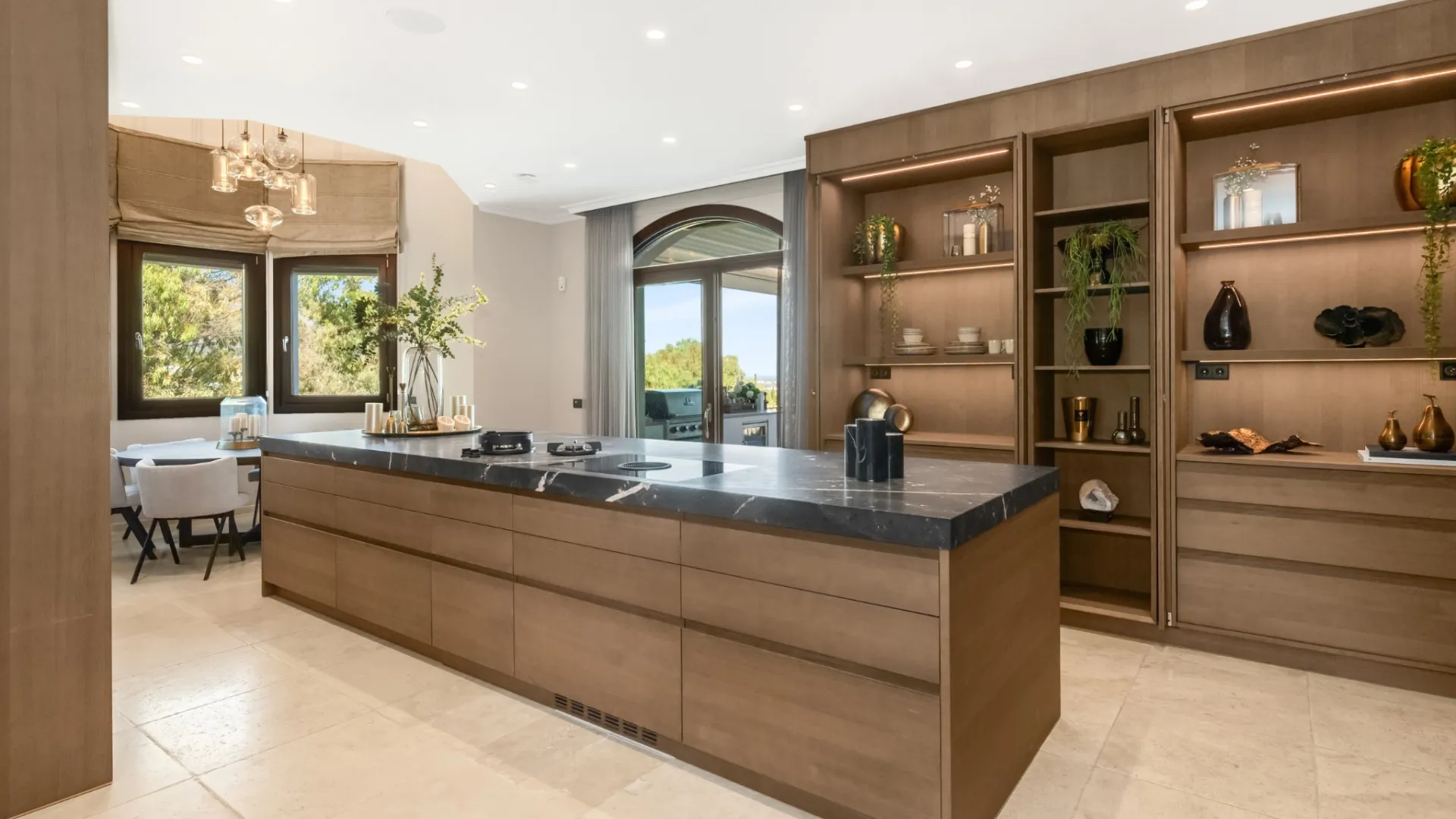 Se vende villa de 7 dormitorios en La Quinta
