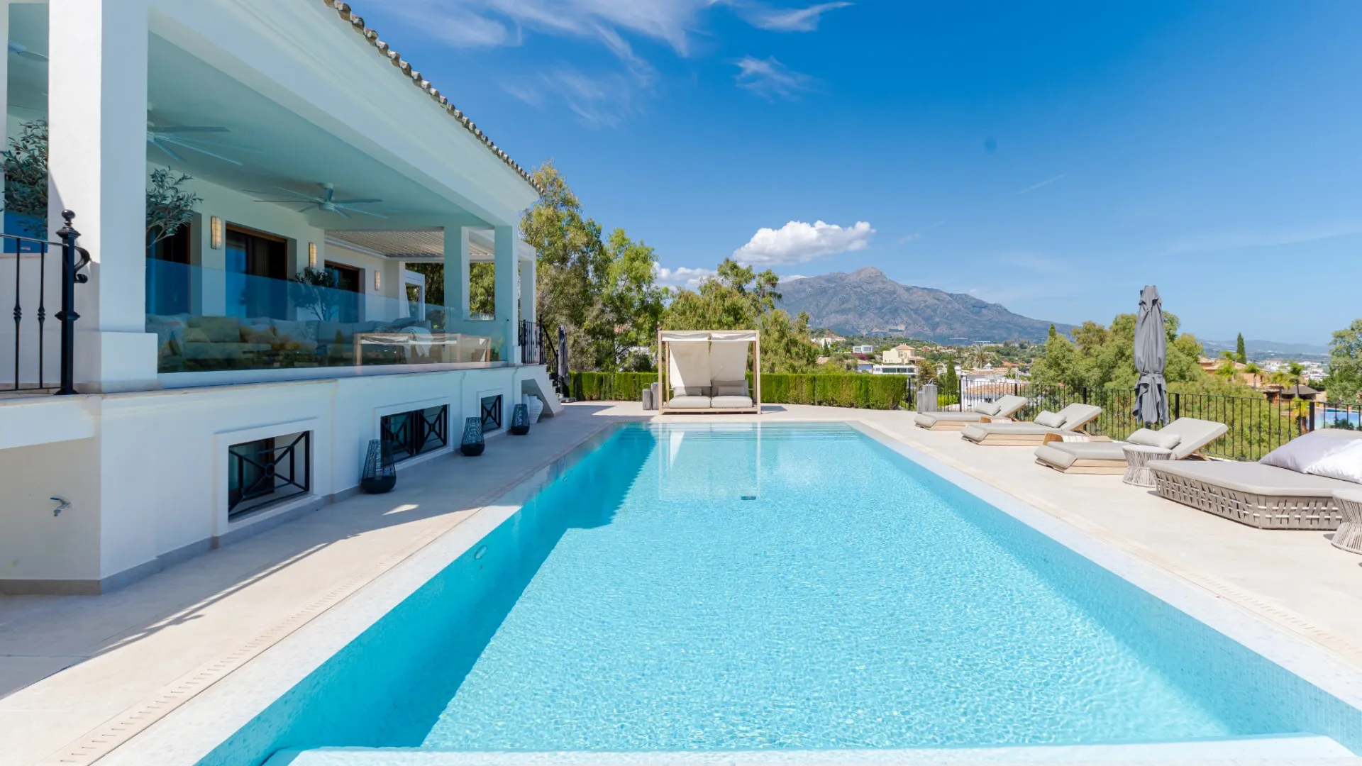 Se vende villa de 7 dormitorios en La Quinta