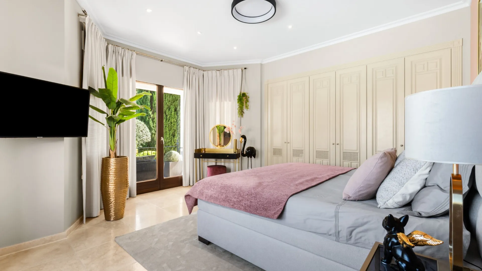 Se vende villa de 7 dormitorios en La Quinta