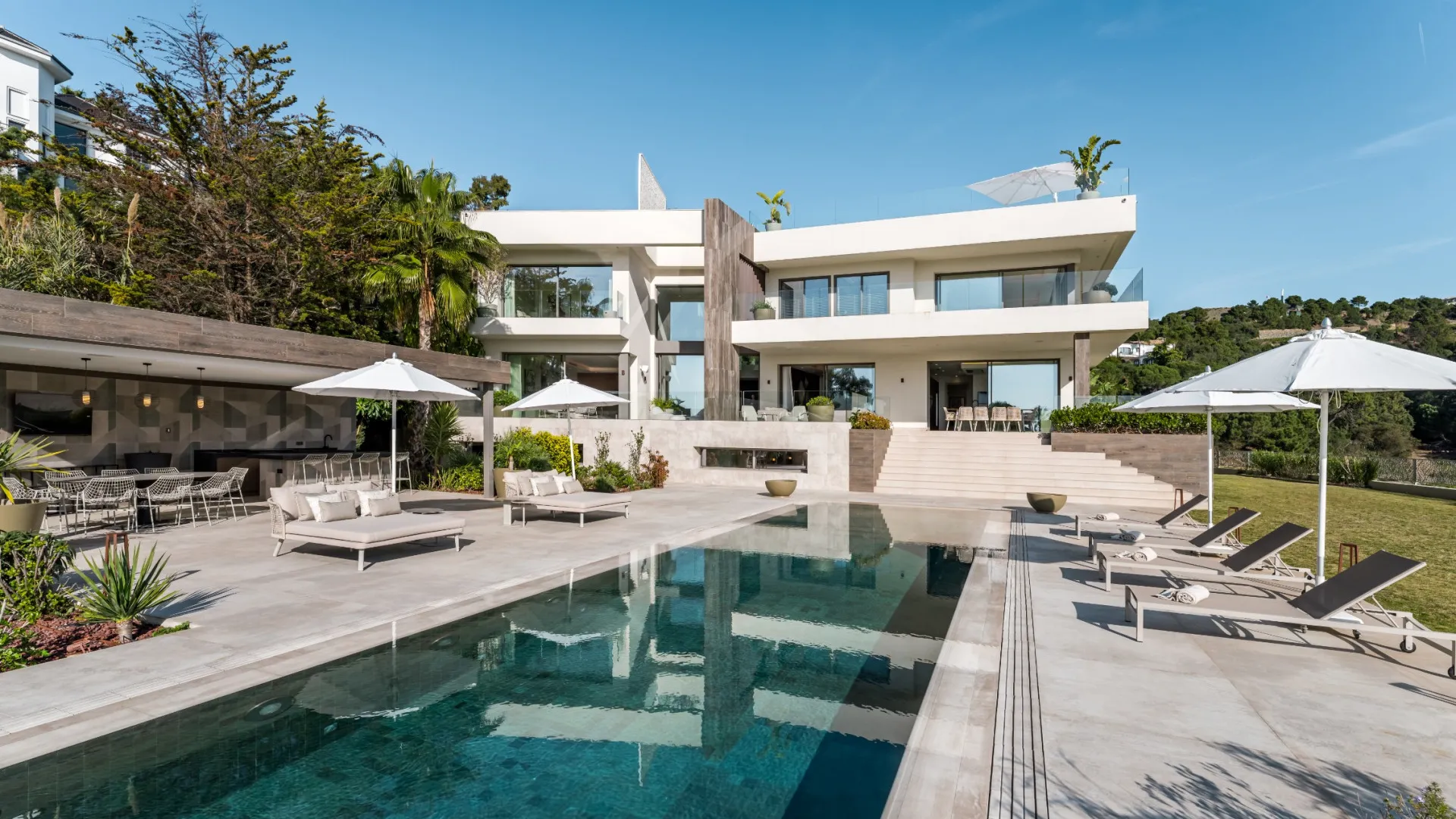 For sale La Zagaleta villa with 6 bedrooms