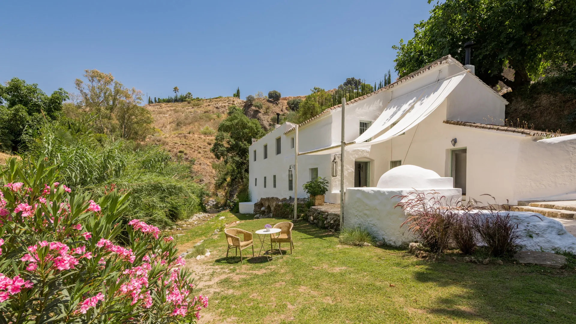 For sale country house with 4 bedrooms in Coin