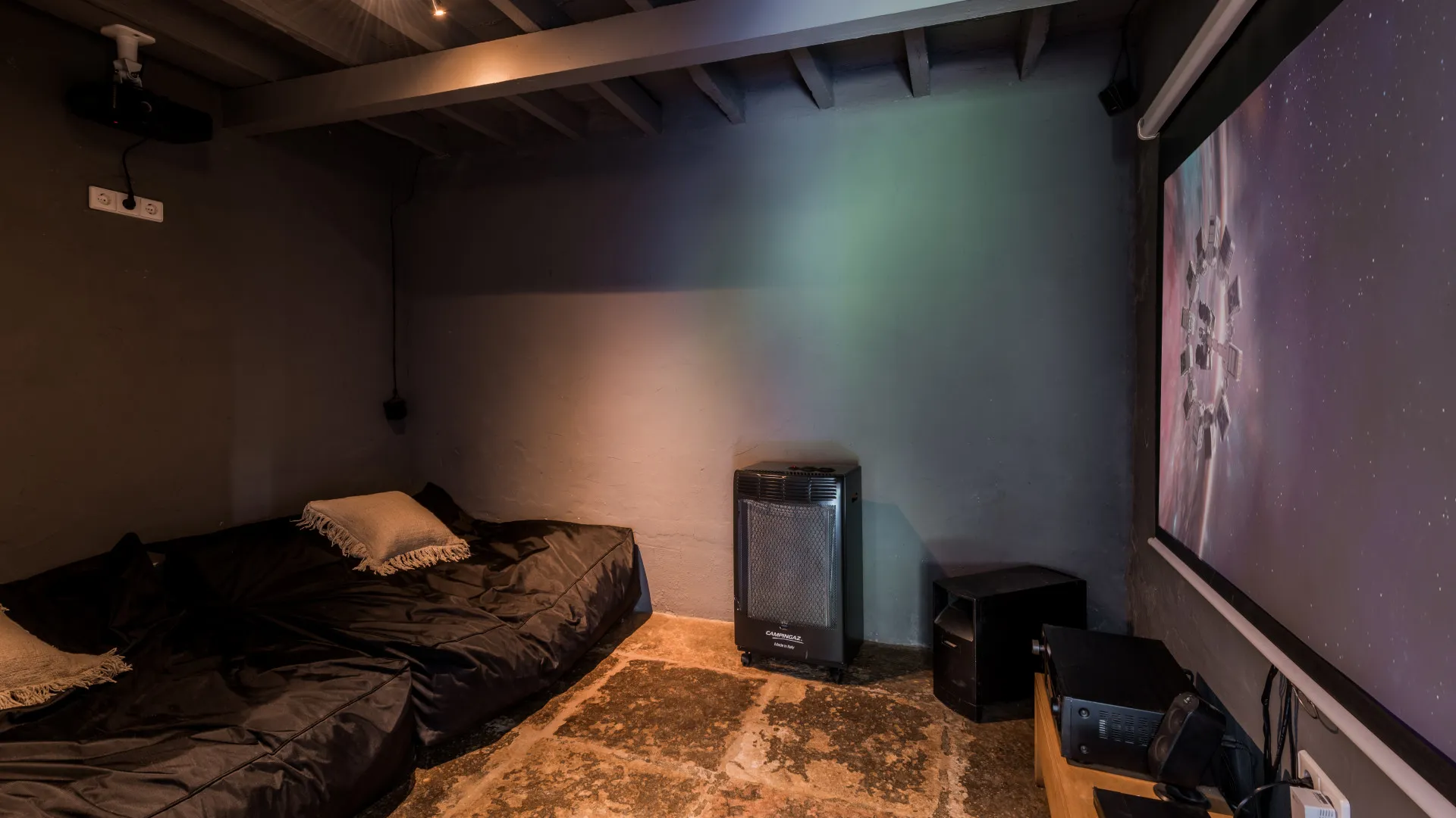 For sale country house with 4 bedrooms in Coin