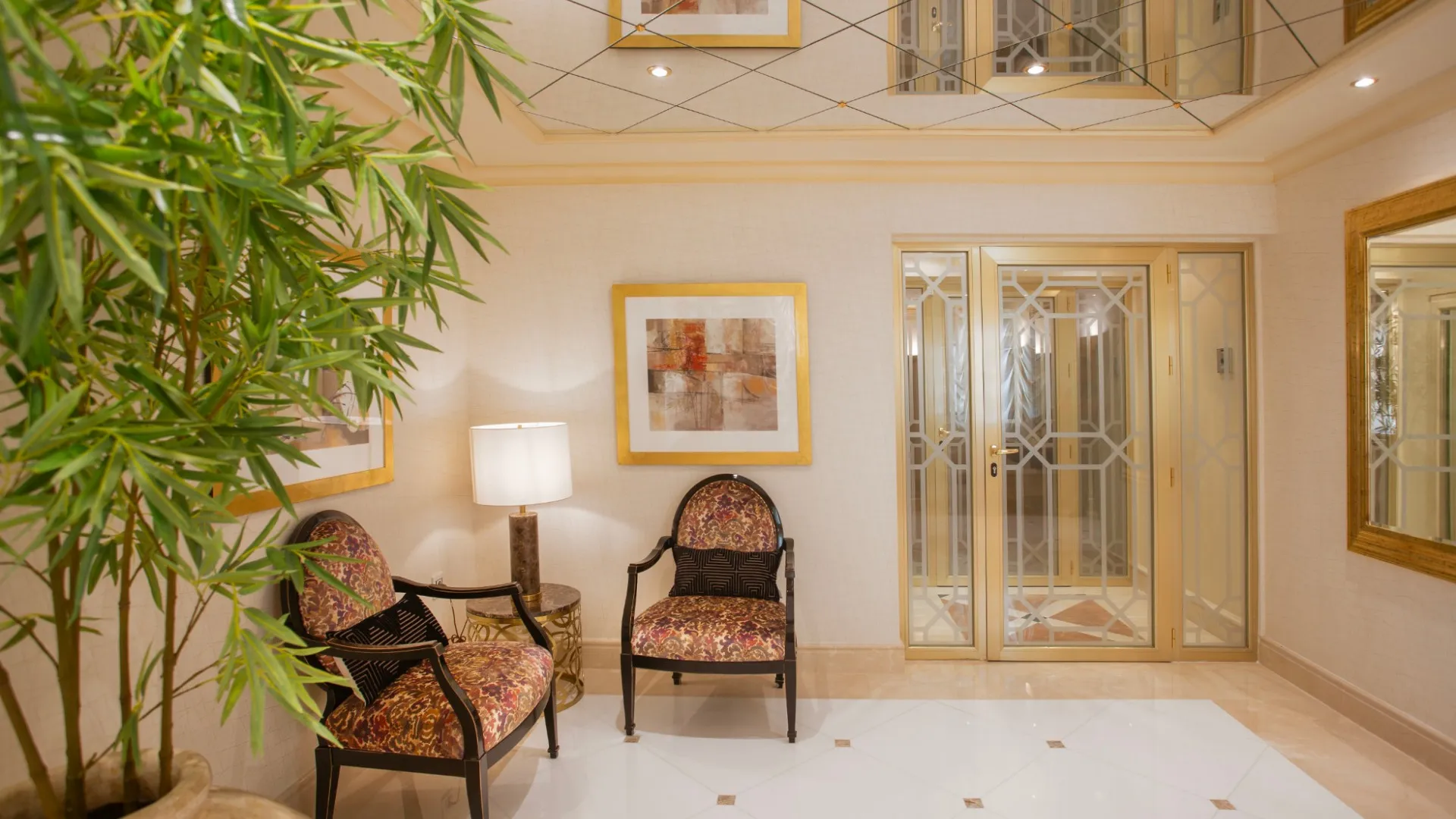 Penthouse for sale in Kempinski