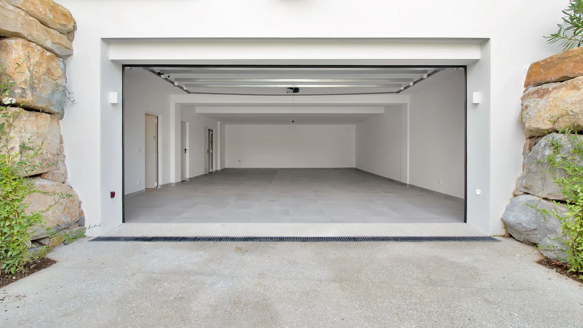 Villa en venta en Las Lomas del Marbella Club con 5 dormitorios