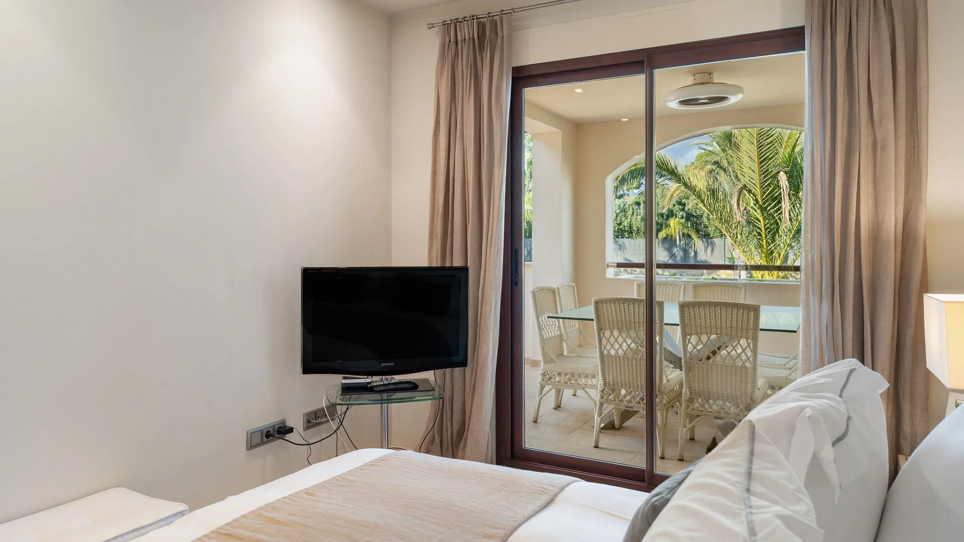 Medina de Banús 2 bedrooms apartment for sale