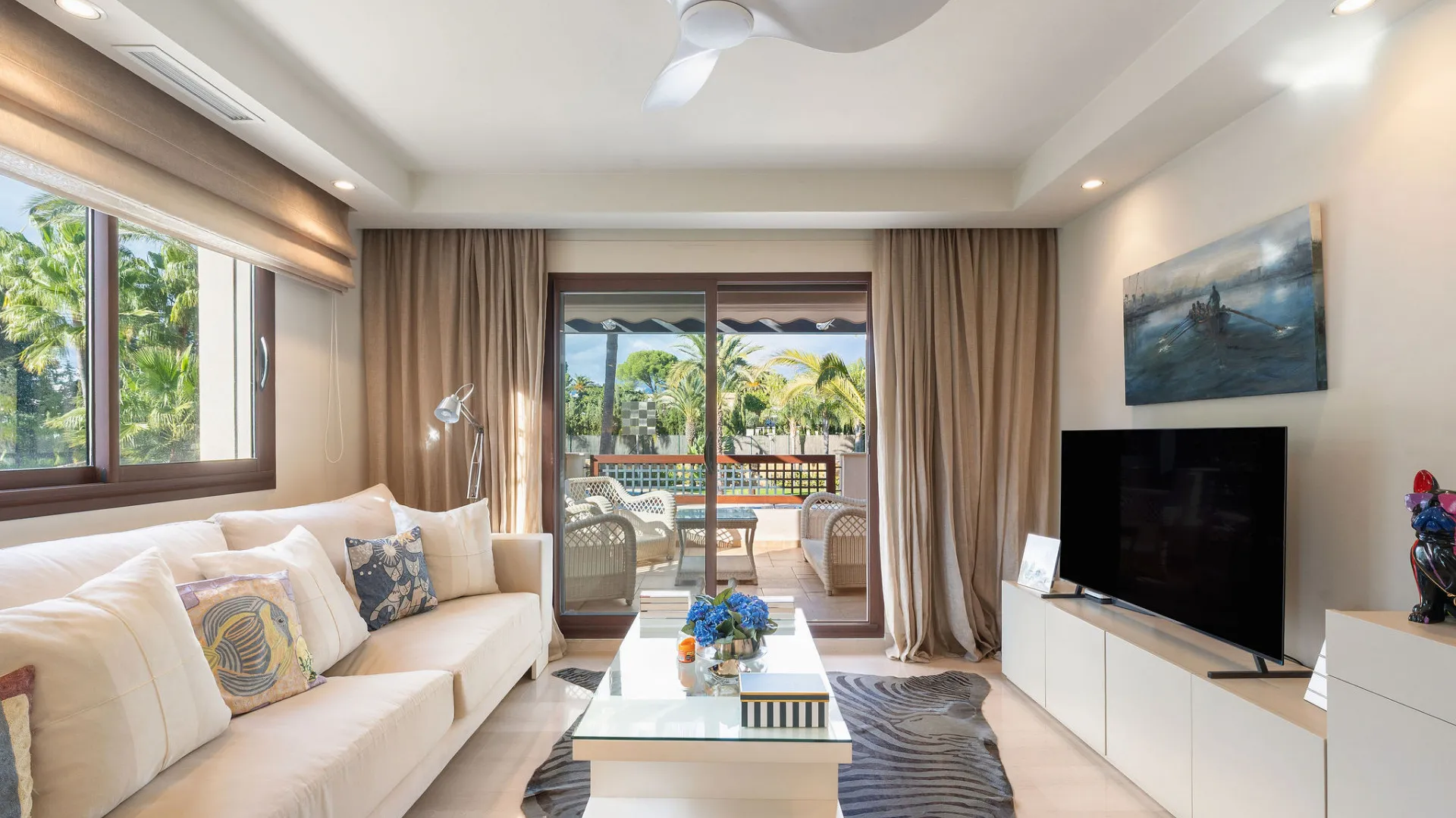 Medina de Banús 2 bedrooms apartment for sale