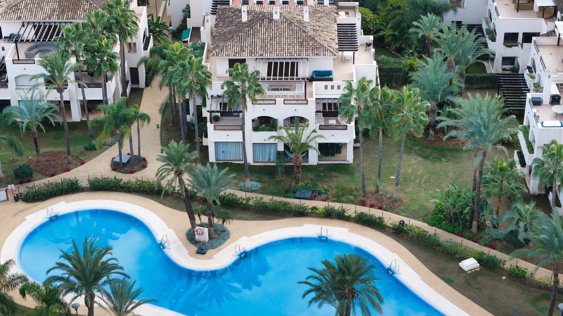 Medina de Banús 2 bedrooms apartment for sale