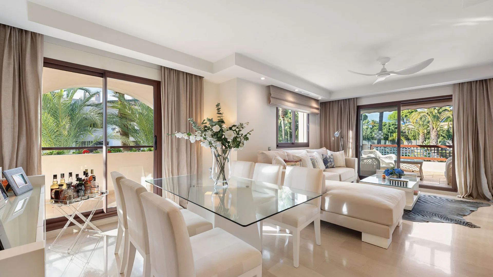 Medina de Banús 2 bedrooms apartment for sale