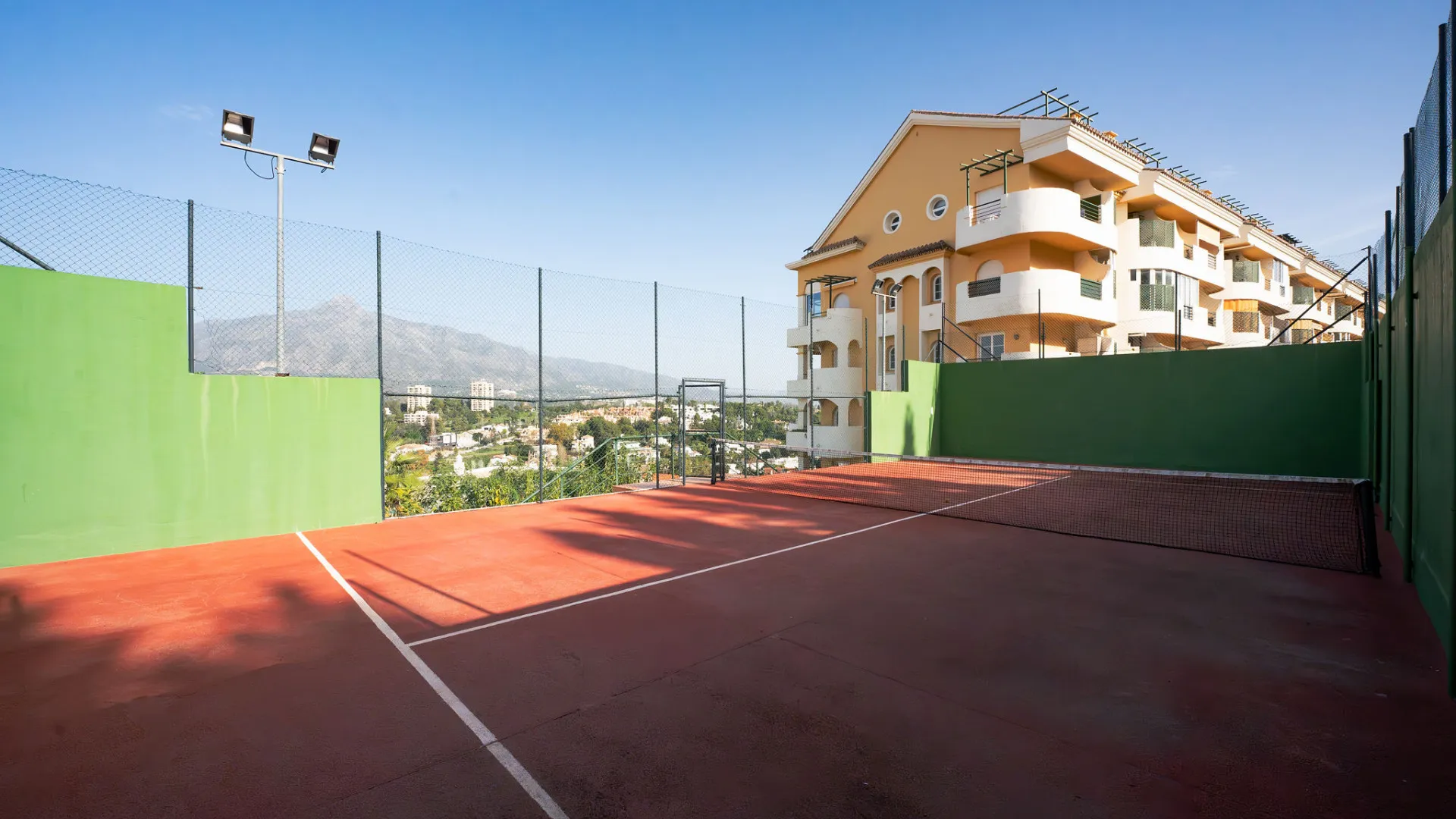 2 bedrooms Señorio de Aloha apartment for sale