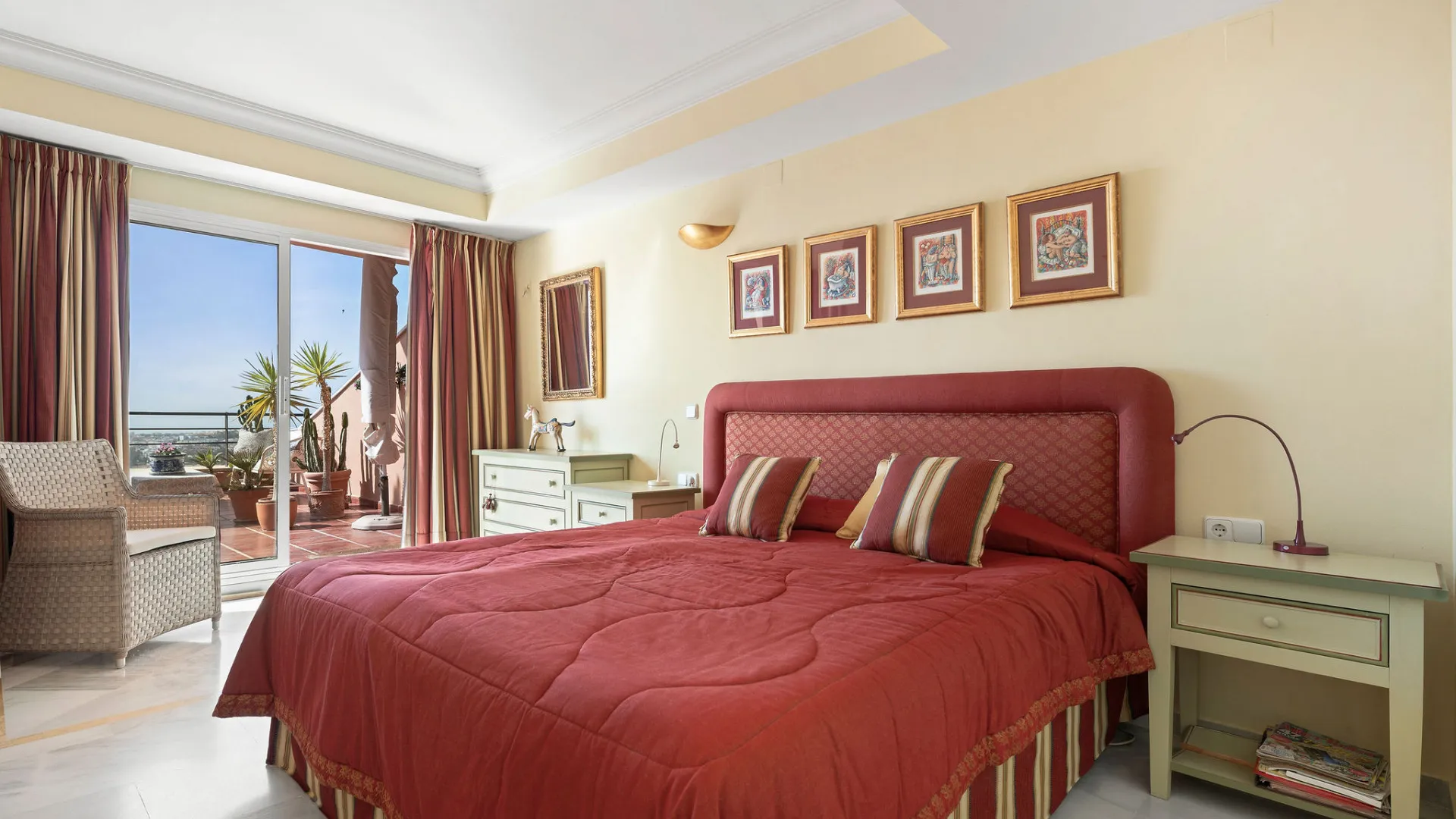 Buy Magna Marbella apartment with 2 bedrooms