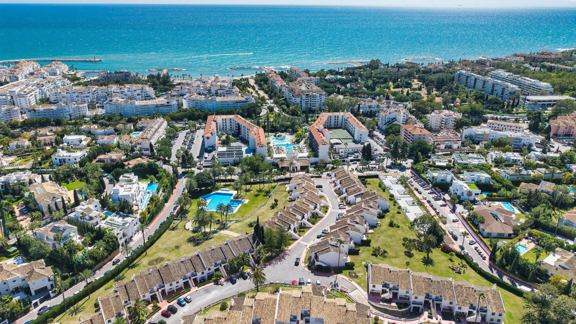 For sale Andalucia Garden Club 3 bedrooms ground floor apartment