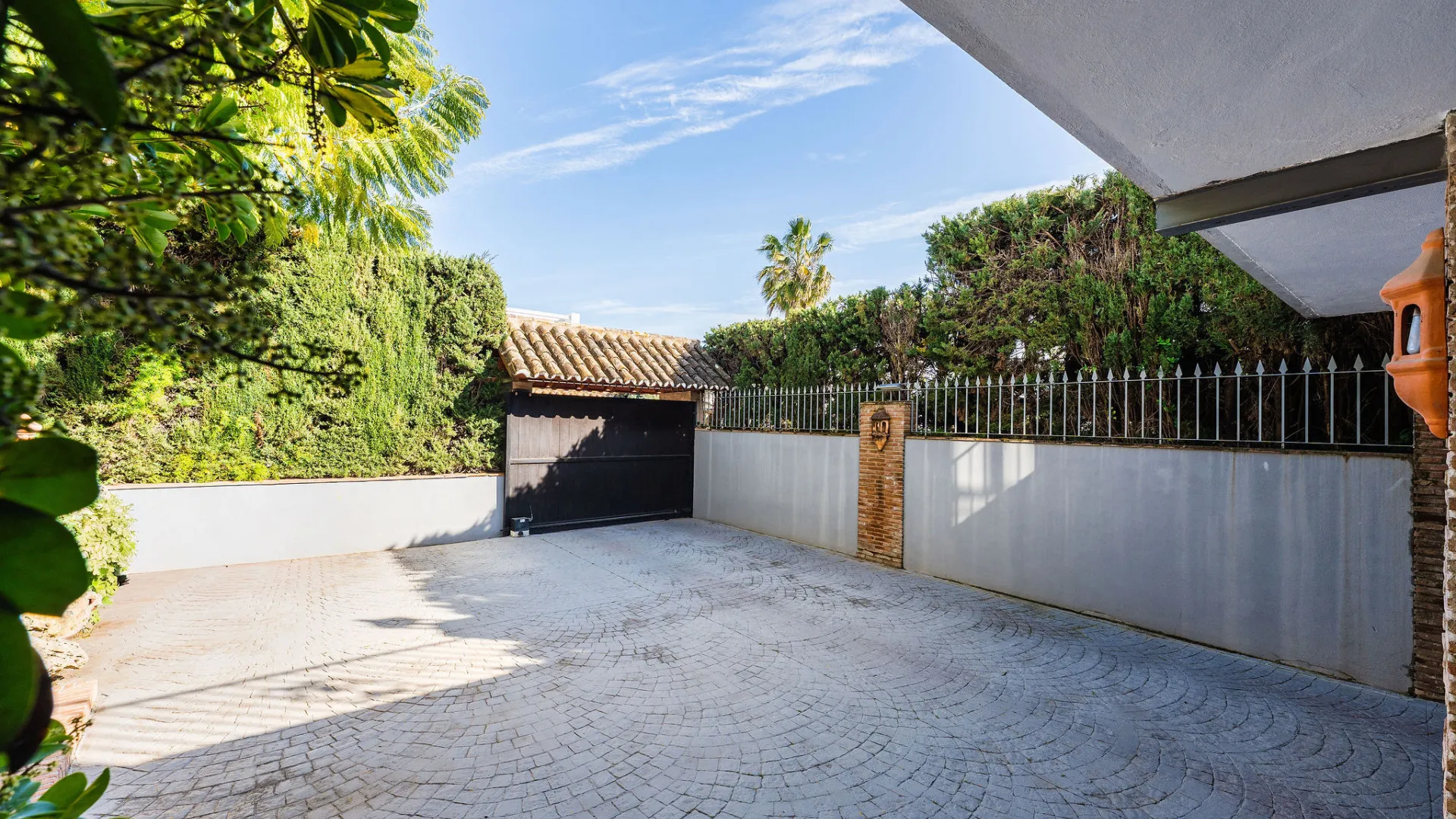 Villa with 8 bedrooms for sale in Lagomar