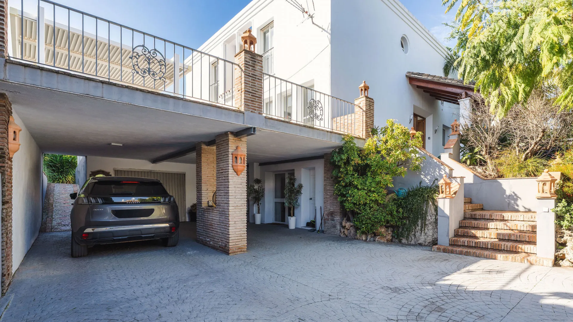 Villa with 8 bedrooms for sale in Lagomar