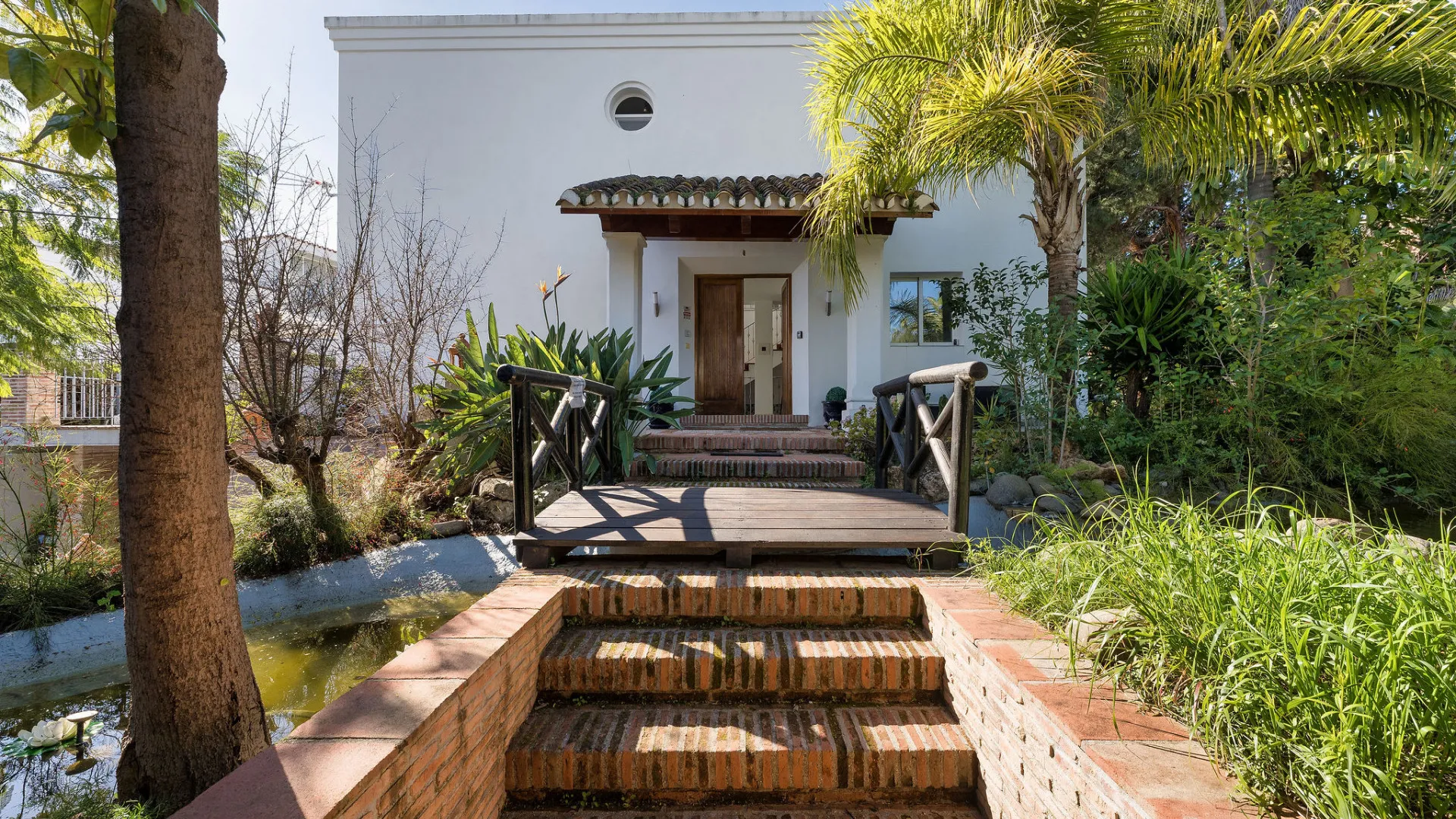 Villa with 8 bedrooms for sale in Lagomar