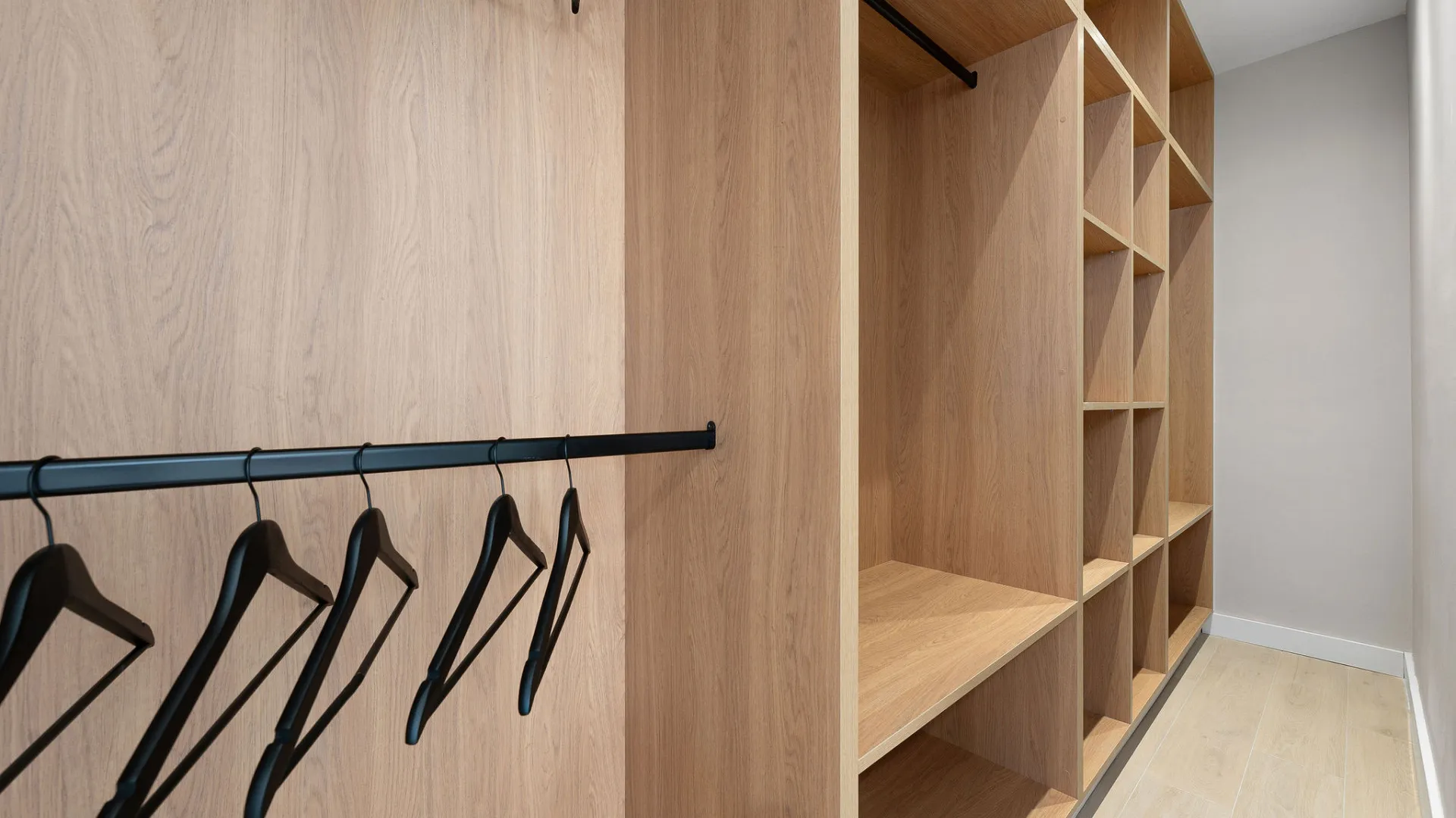 Duplex penthouse in Aloha Gardens for sale