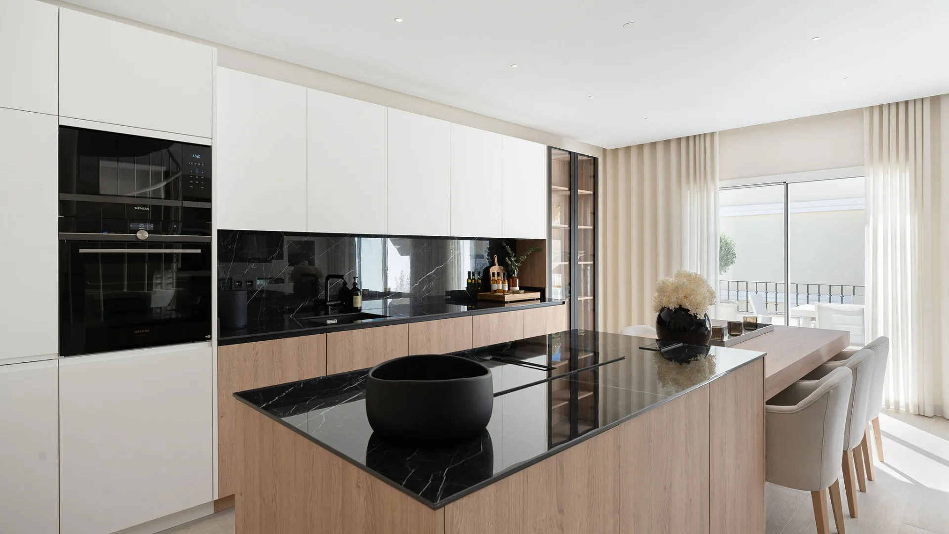 Duplex penthouse in Aloha Gardens for sale