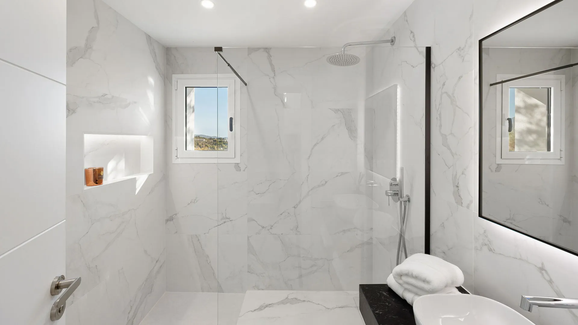 Duplex penthouse in Aloha Gardens for sale