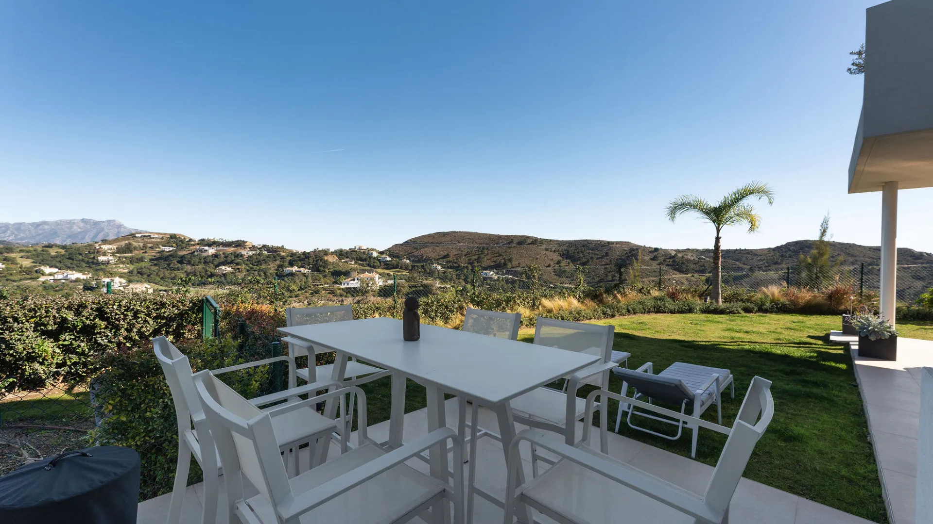 For sale 3 bedrooms duplex in Marbella Club Hills