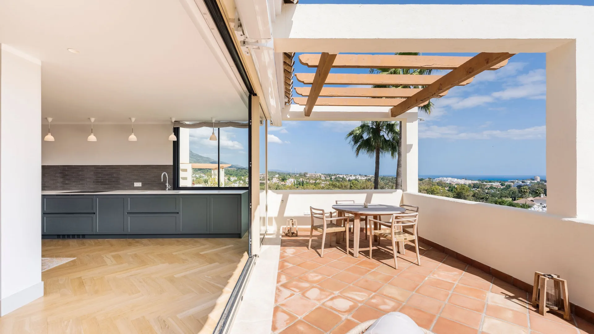 For sale Palacetes Los Belvederes apartment