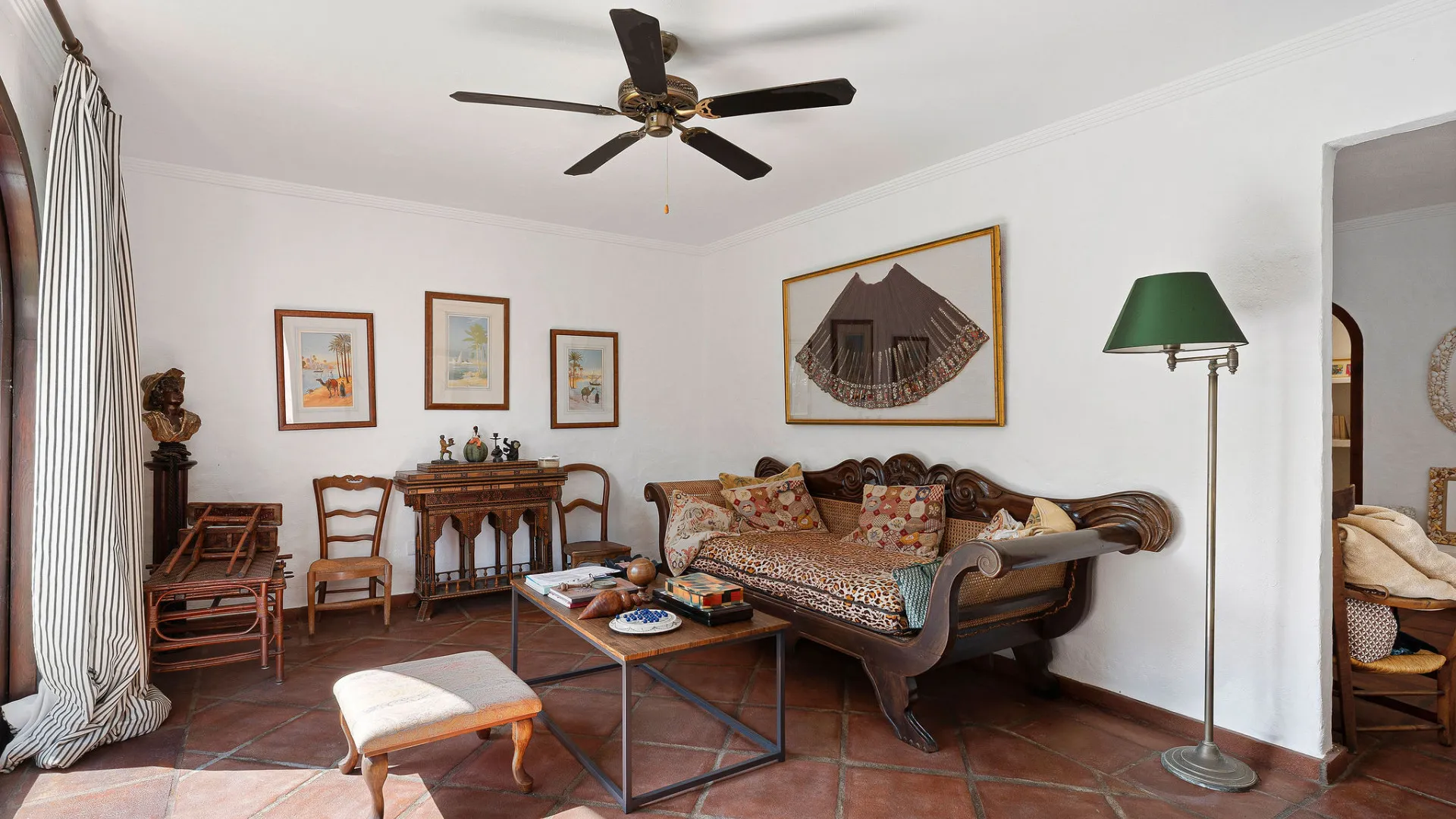 Villa for sale in Nueva Andalucia with 5 bedrooms