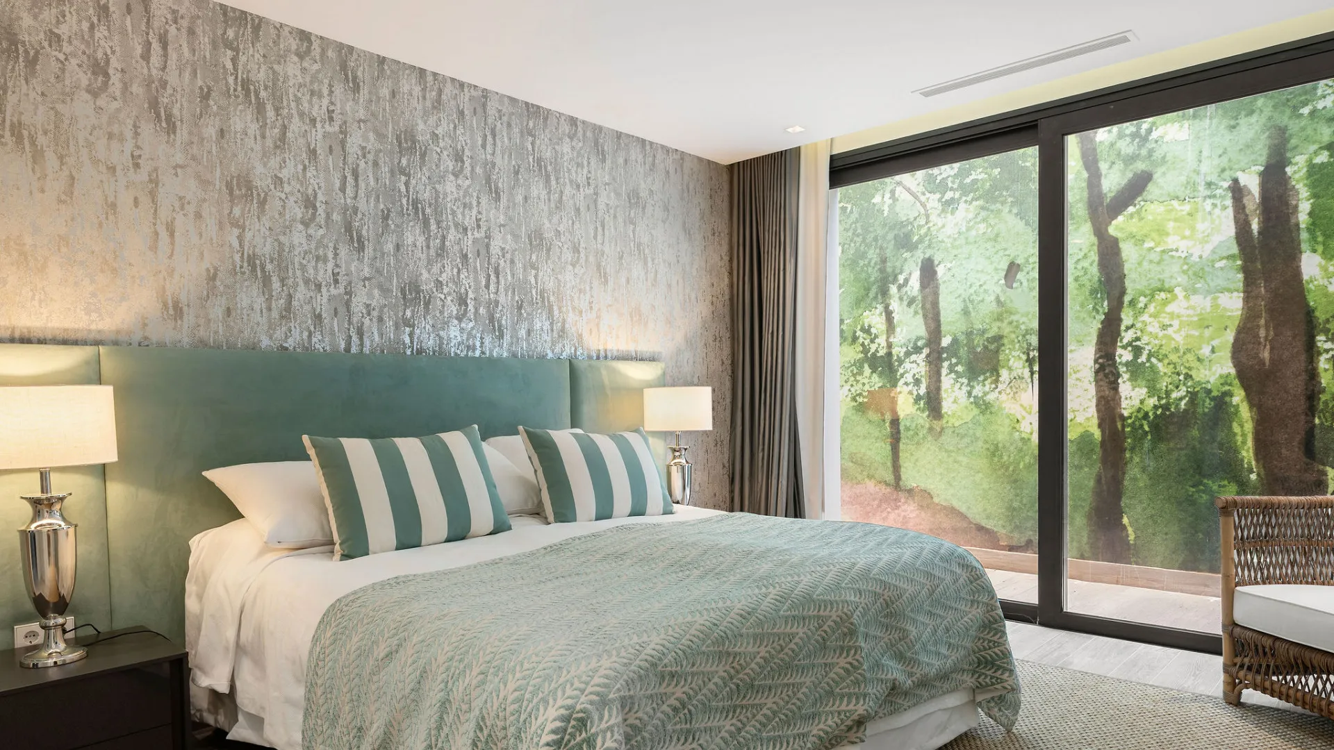 Villa en venta con 5 dormitorios en Nagüeles