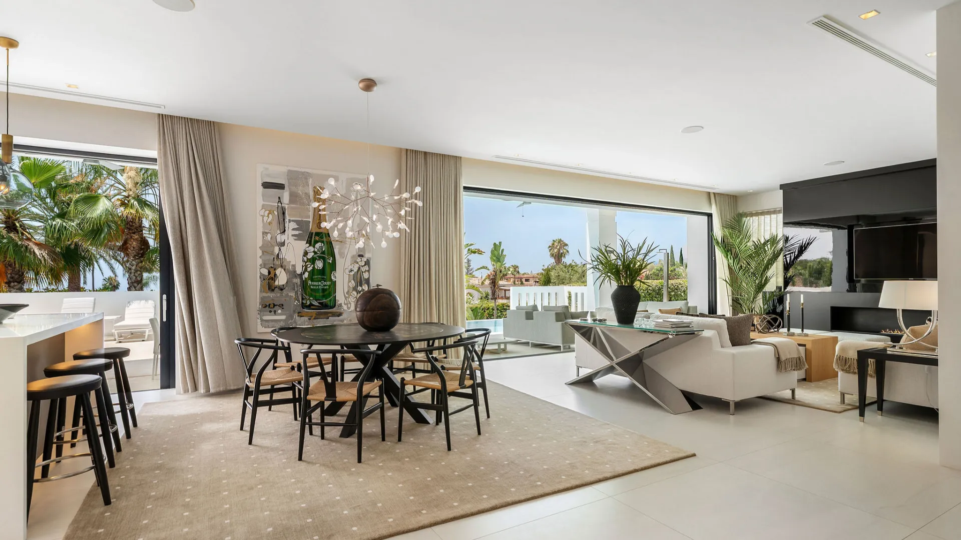 Villa en venta con 5 dormitorios en Nagüeles